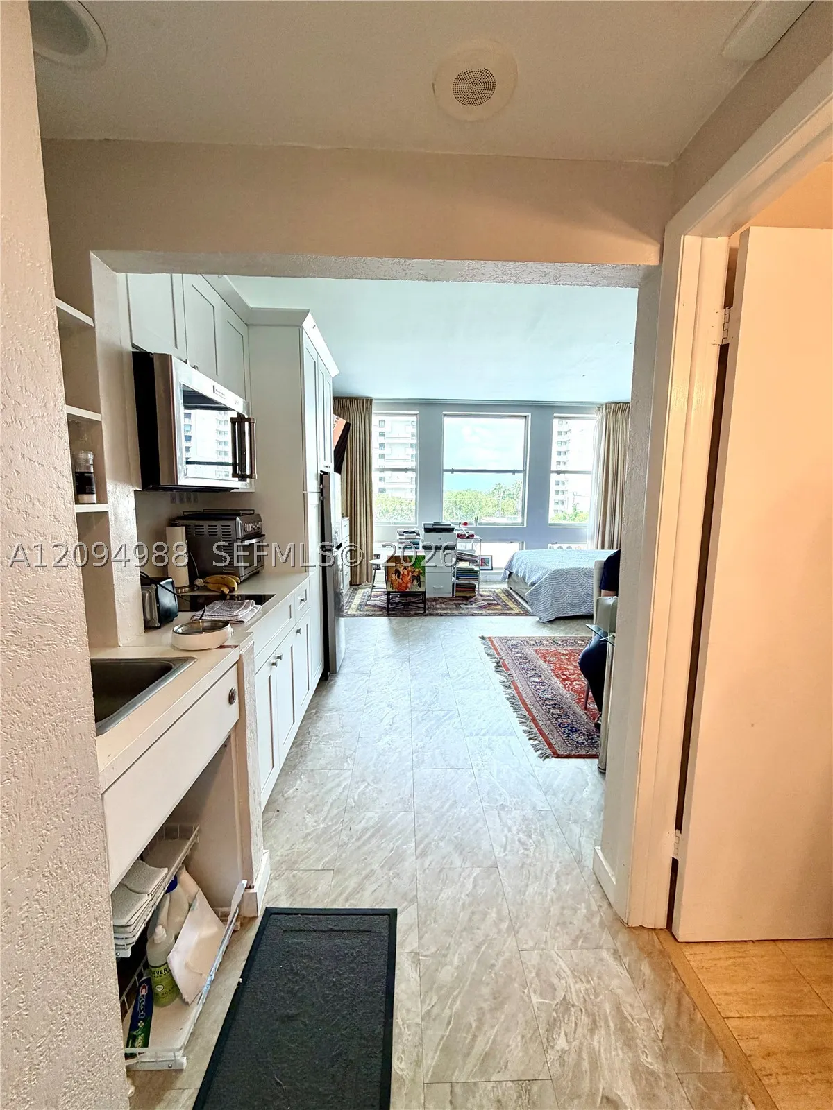 700 Biltmore Way #415