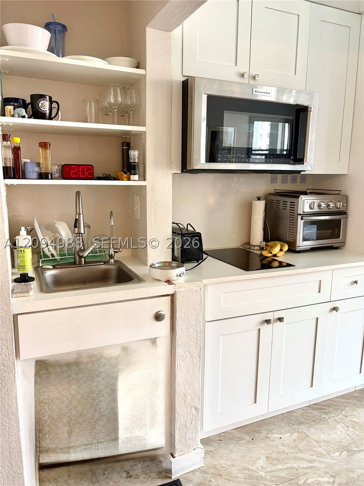 700 Biltmore Way #415