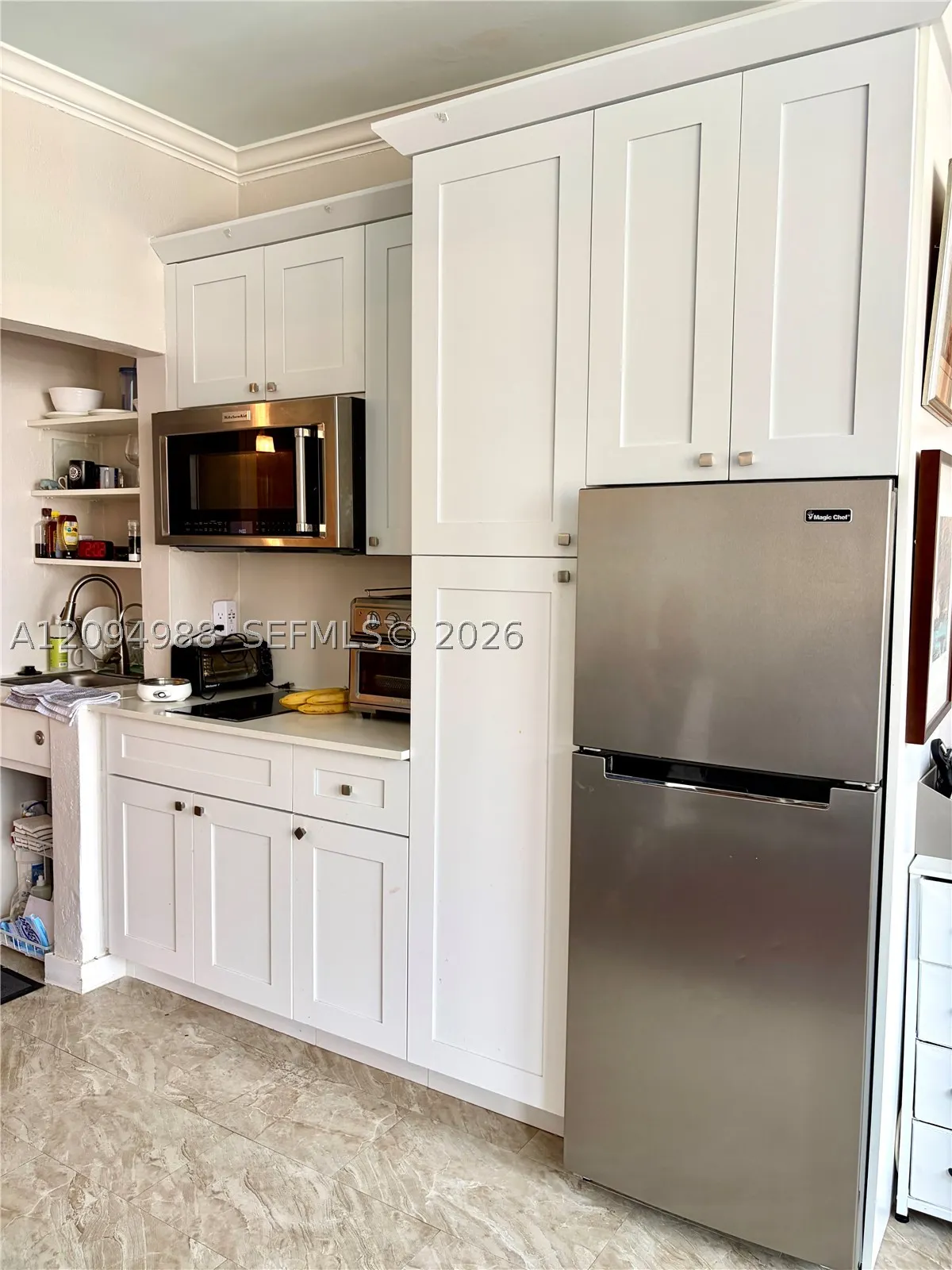700 Biltmore Way #415