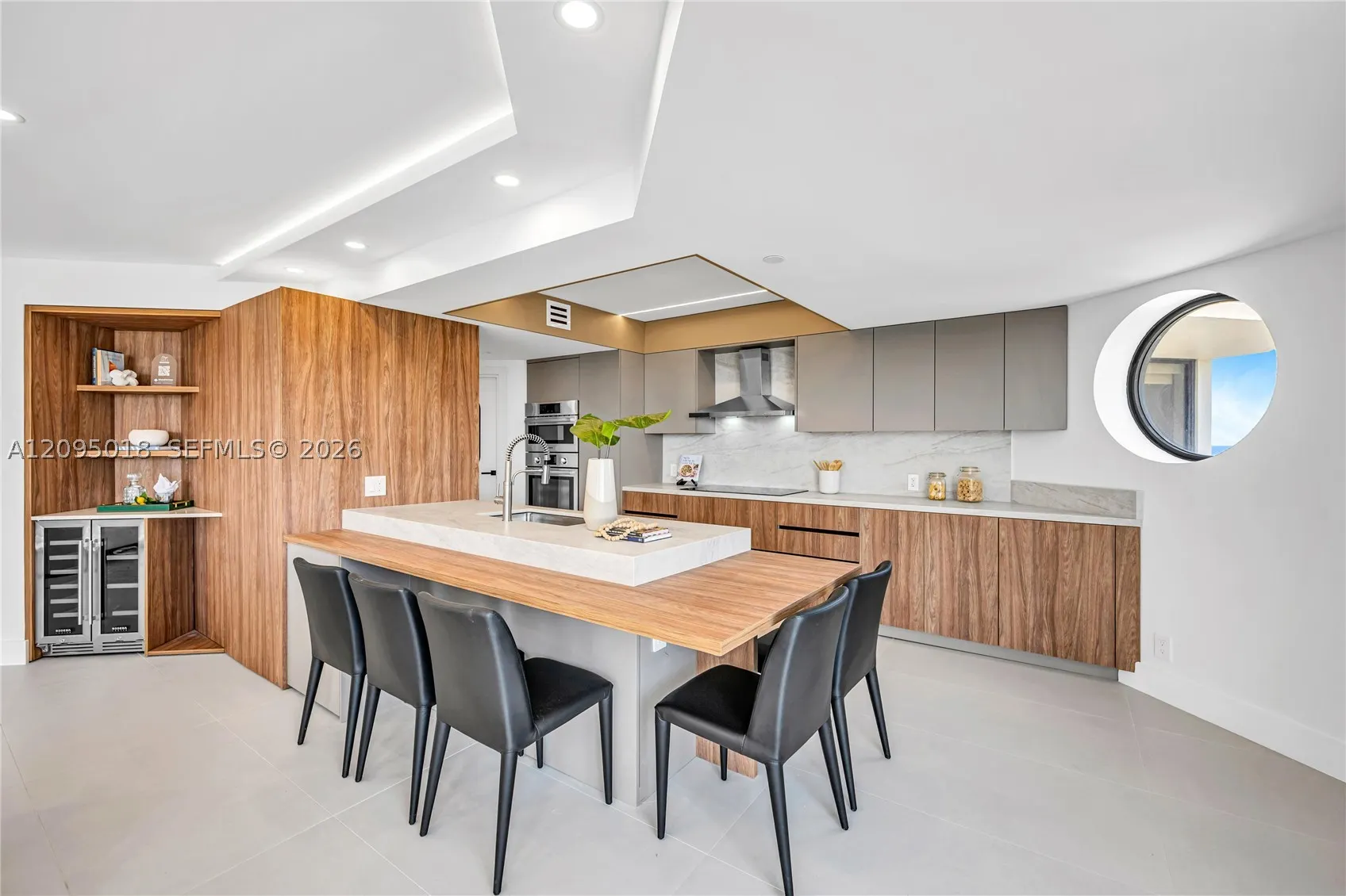 20185 E Country Club Dr. #1904
