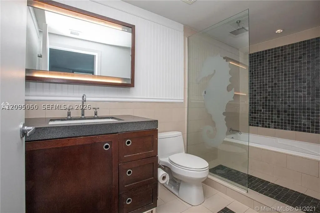 17315 Collins Ave #2406