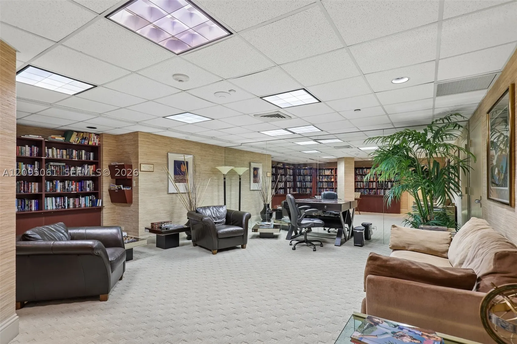 20191 E Country Club Dr #1102