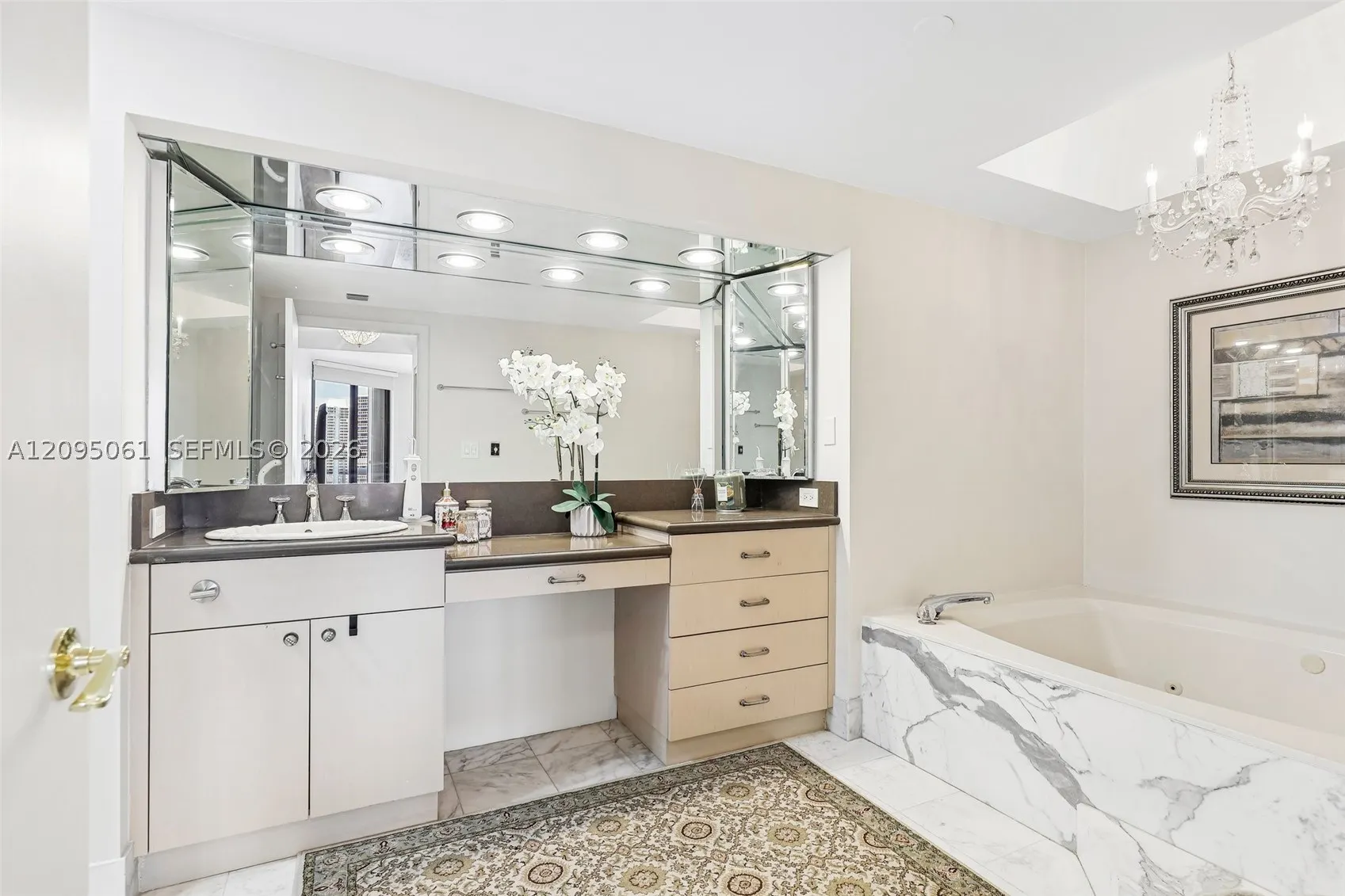 20191 E Country Club Dr #1102