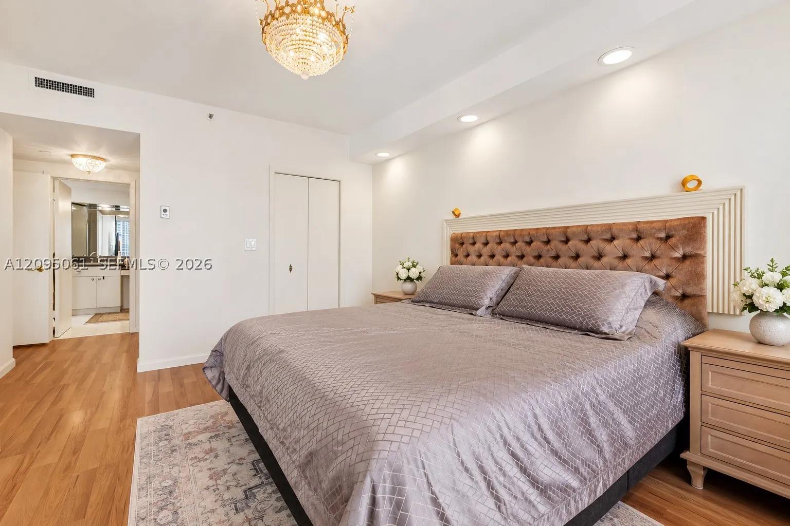 20191 E Country Club Dr #1102