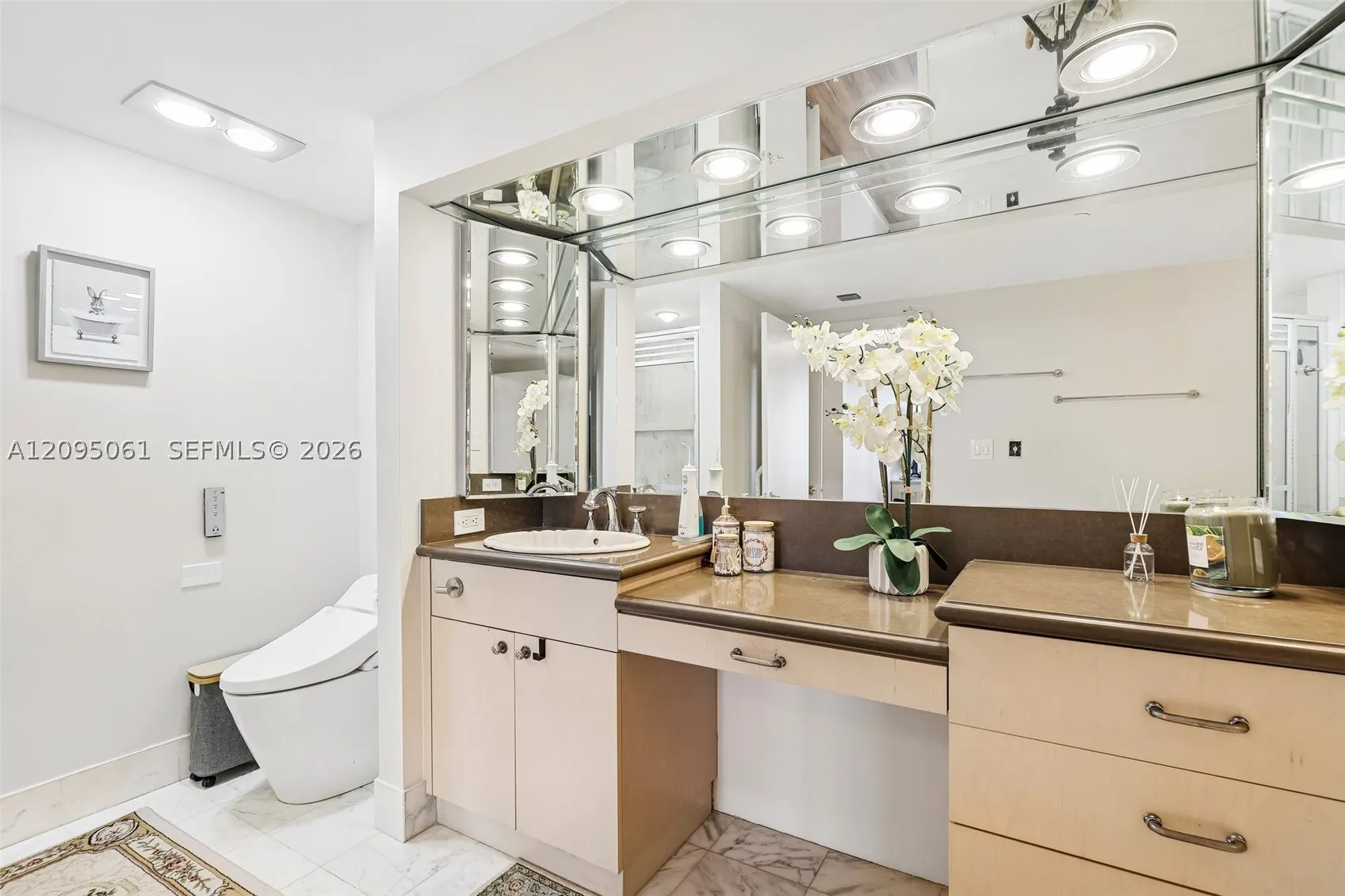 20191 E Country Club Dr #1102