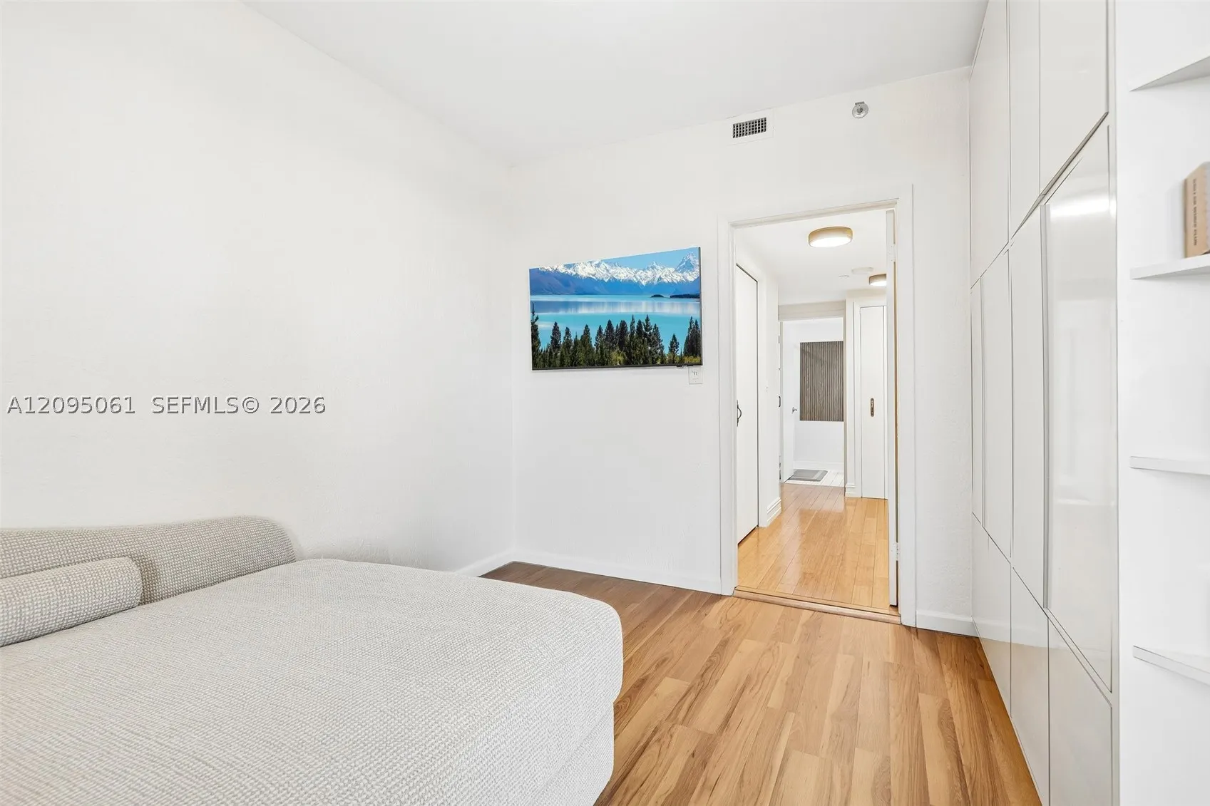 20191 E Country Club Dr #1102