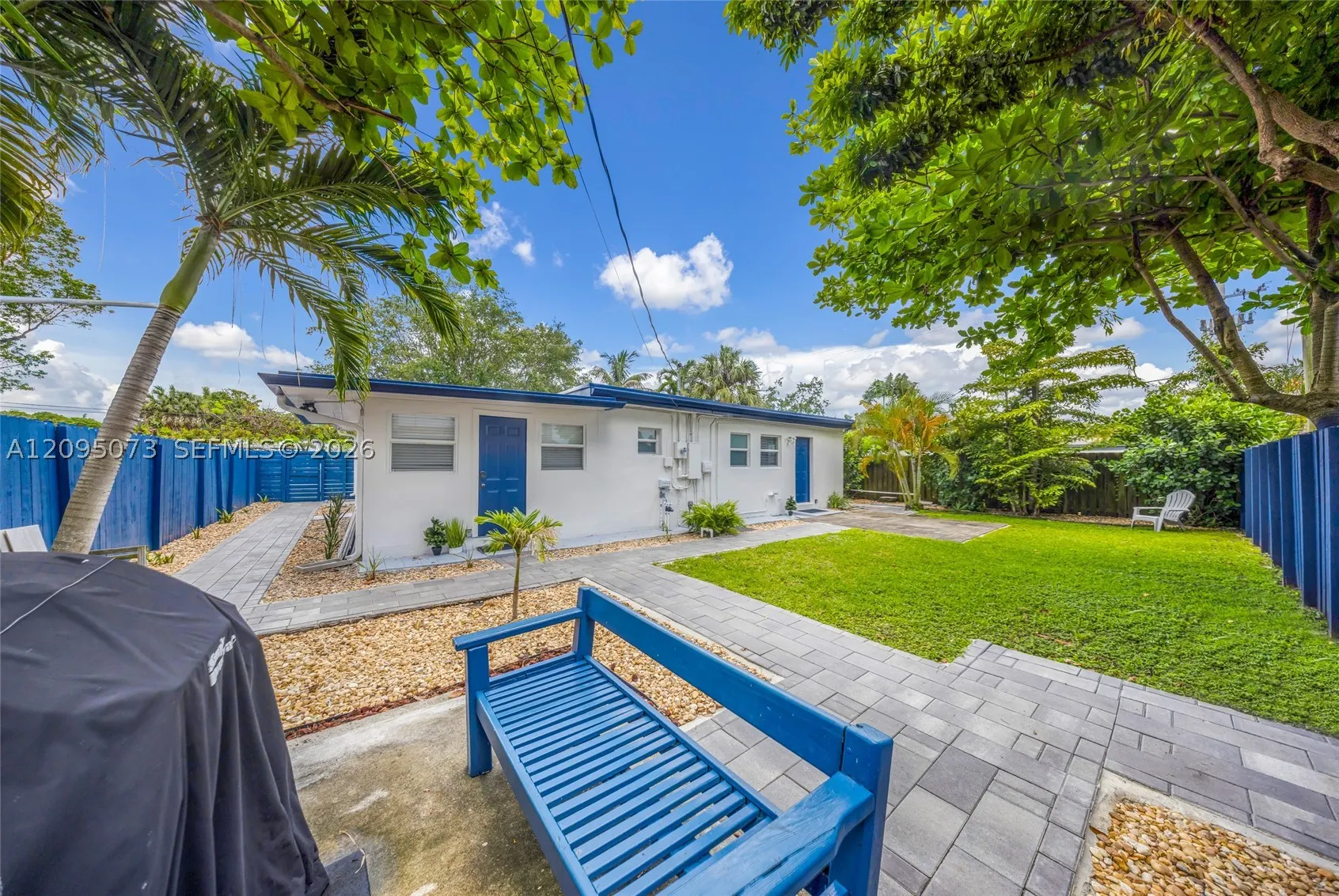 1137 SW 8th Ter