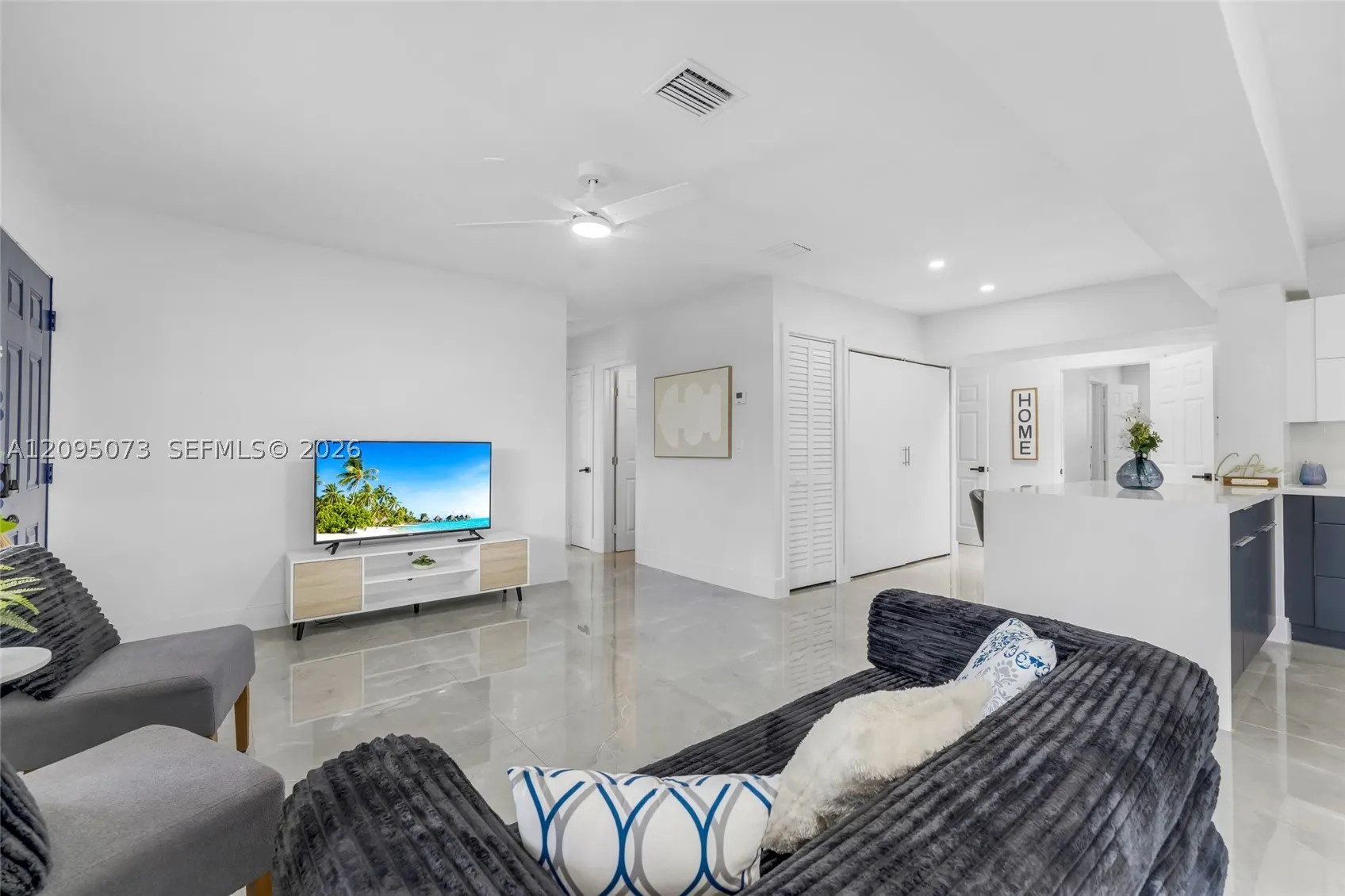 1137 SW 8th Ter