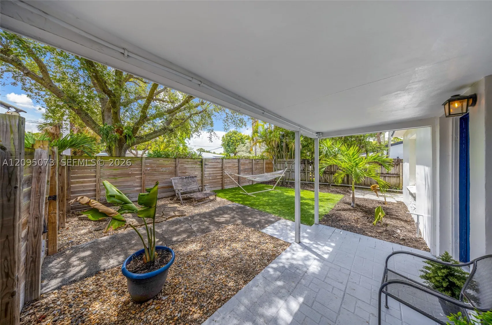 1137 SW 8th Ter