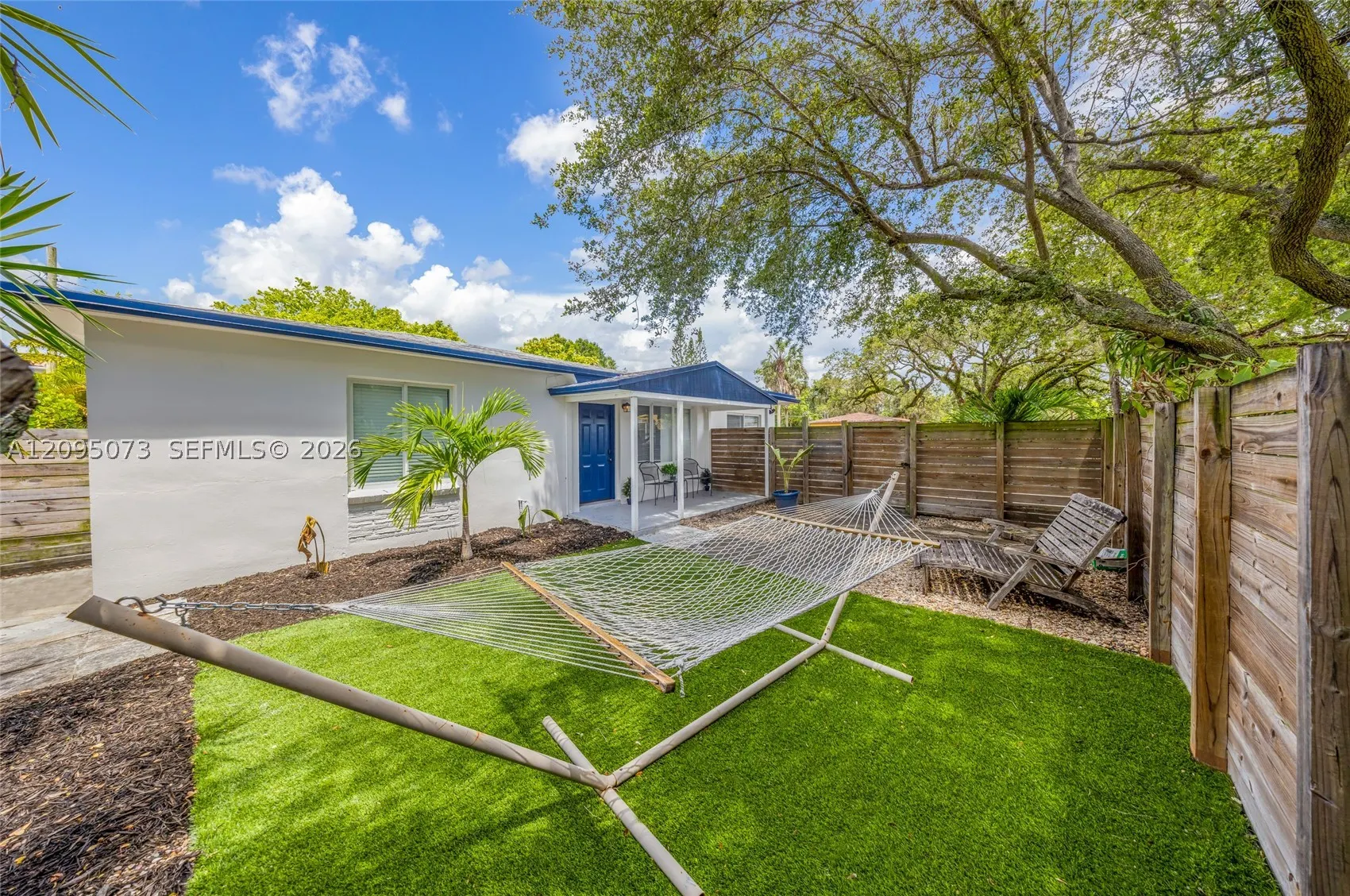 1137 SW 8th Ter