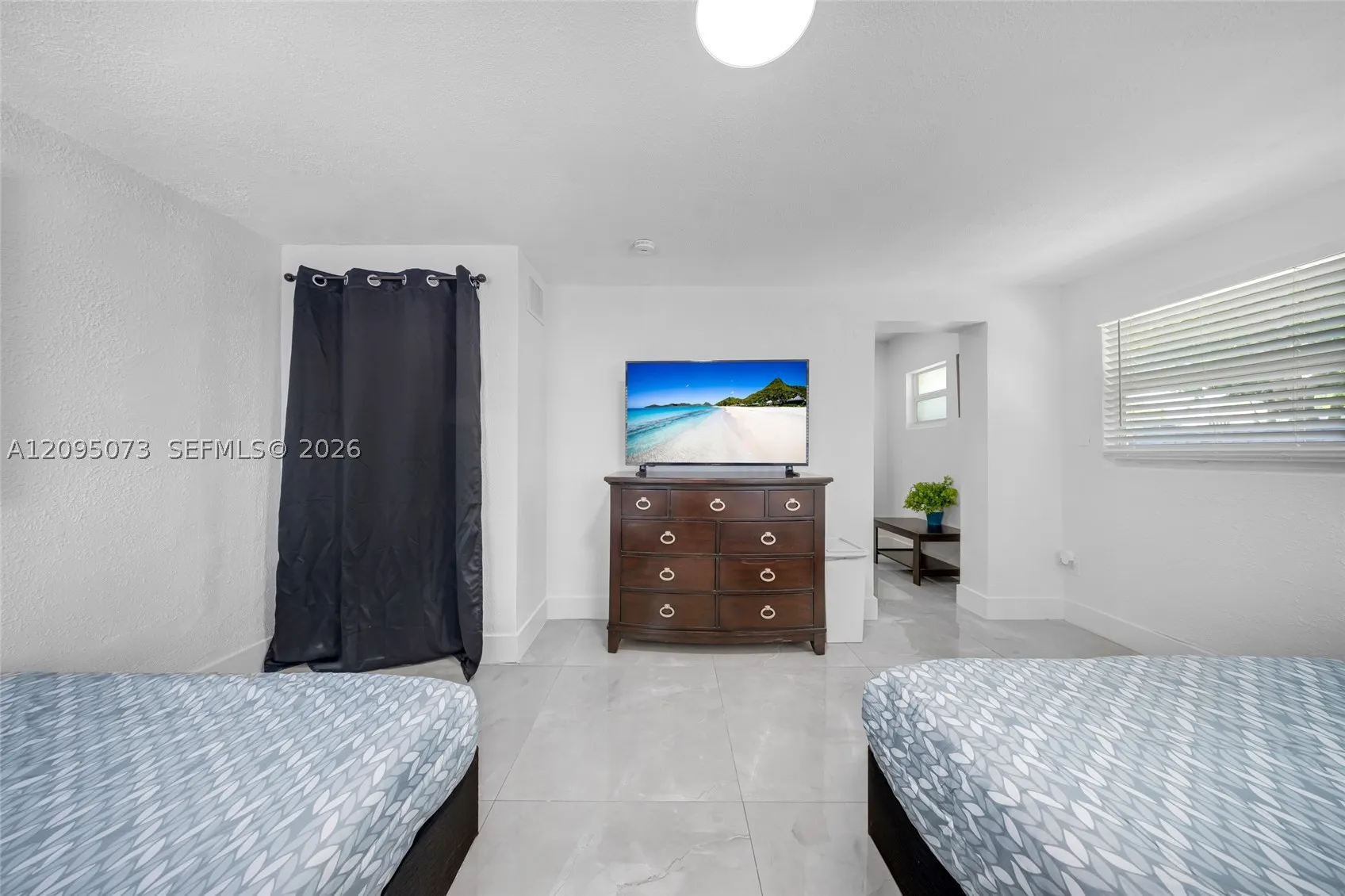 1137 SW 8th Ter
