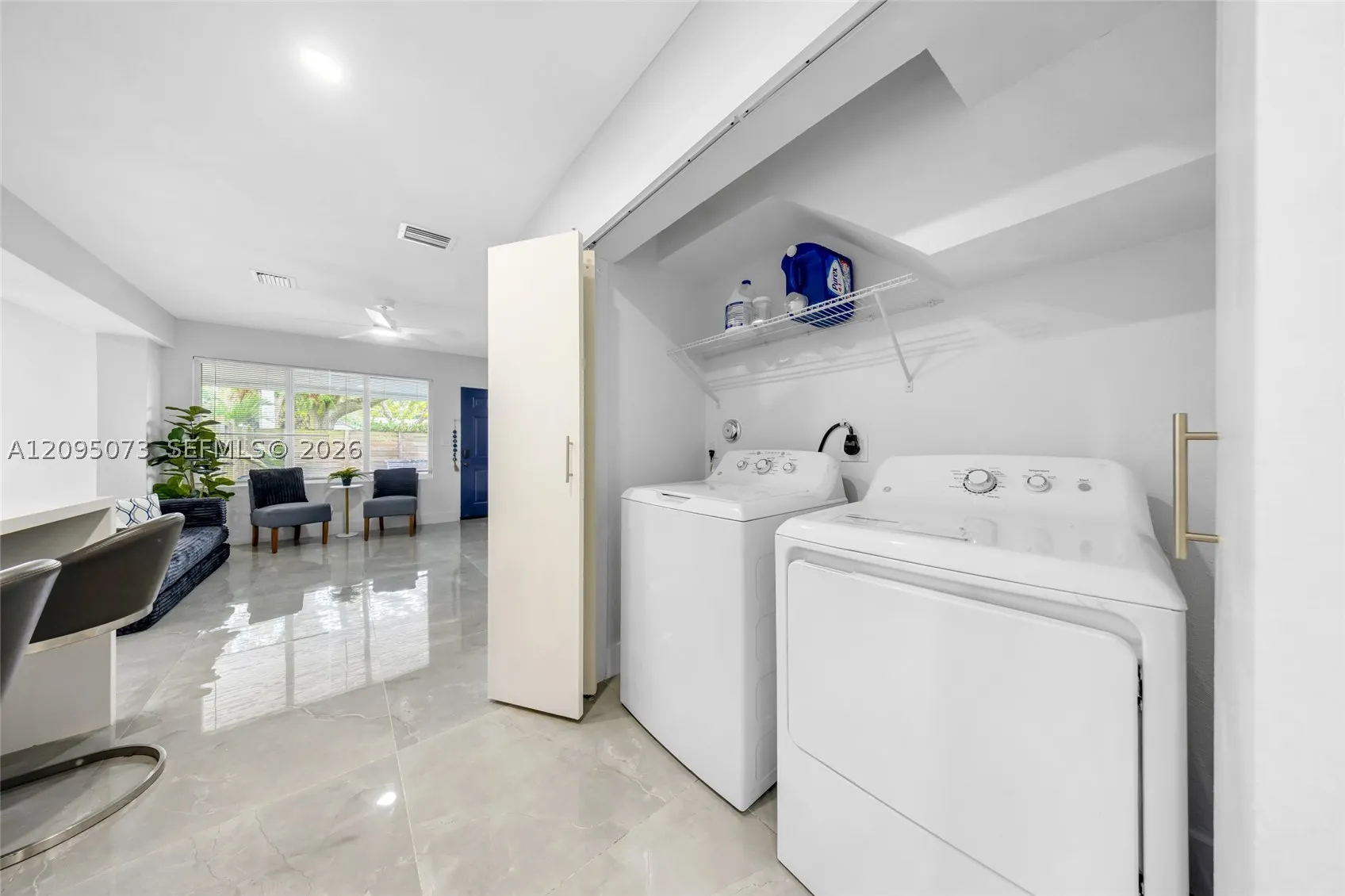 1137 SW 8th Ter