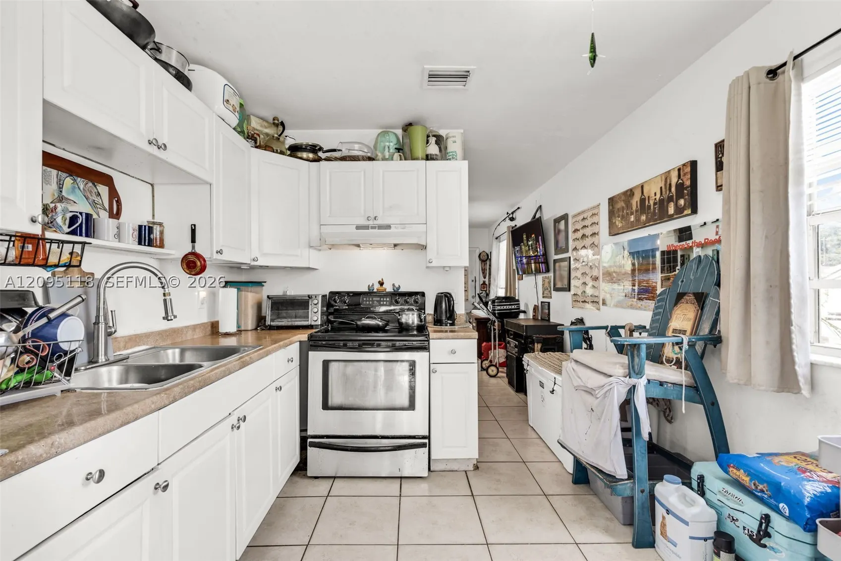 235-237 SW 12th St
