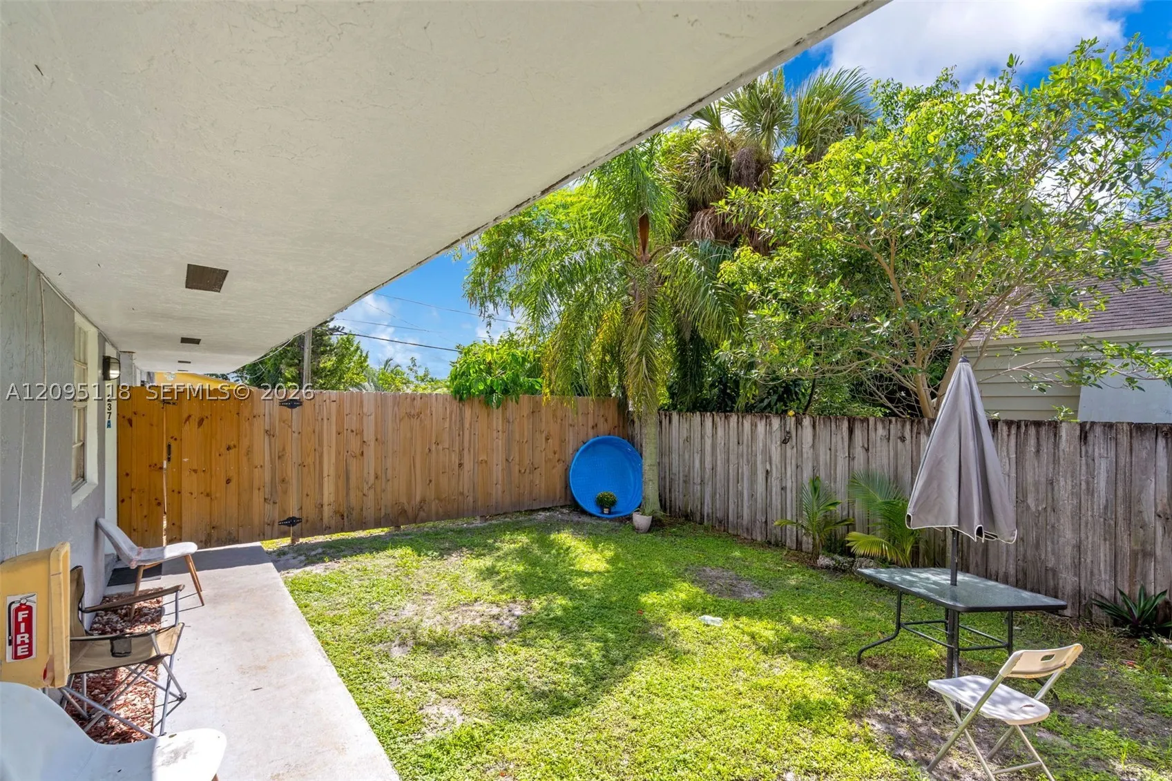 235-237 SW 12th St