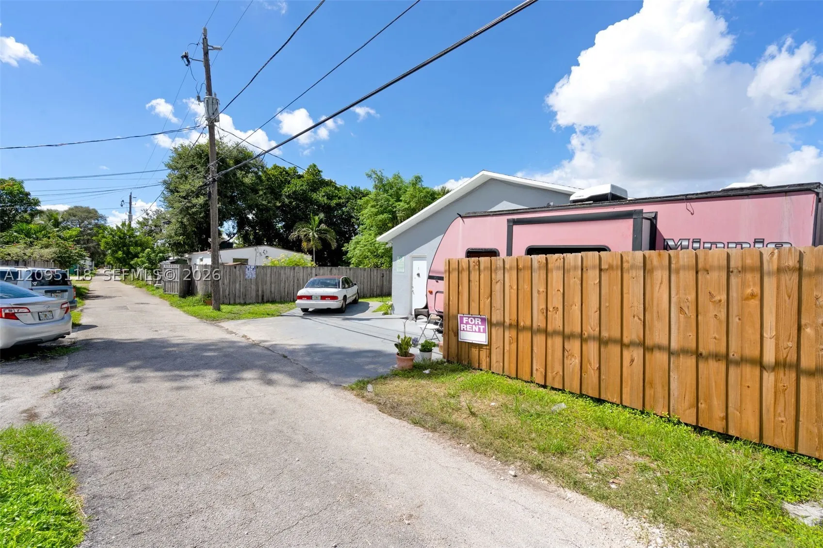 235-237 SW 12th St