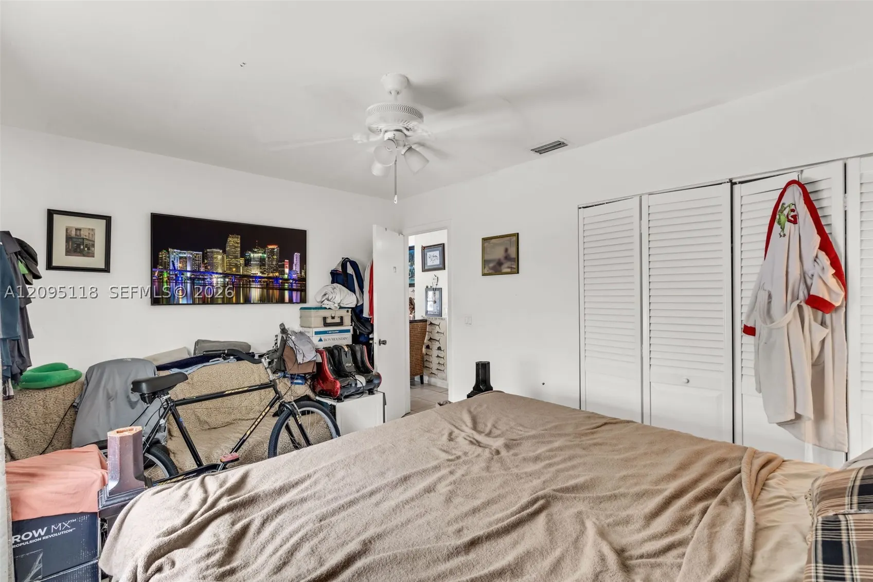 235-237 SW 12th St