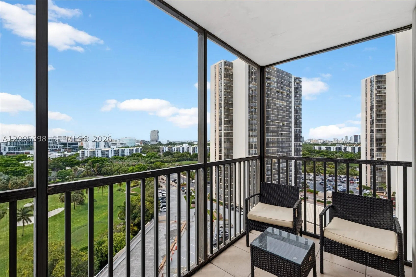 20335 W Country Club Dr #1402
