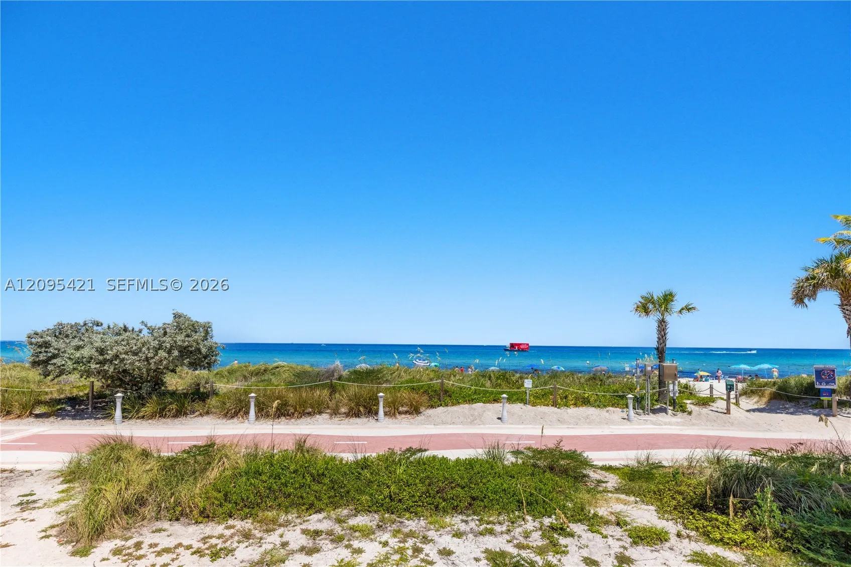 5445 Collins Ave #BAY12