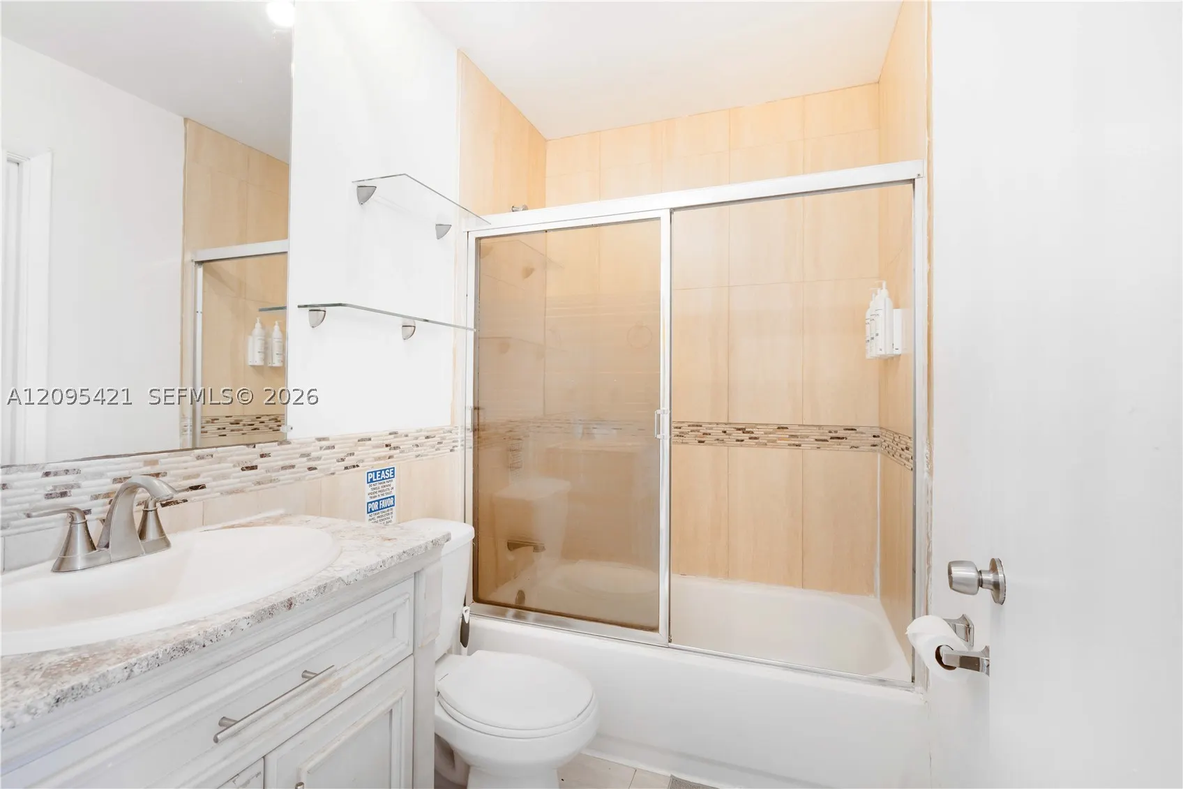 5445 Collins Ave #BAY12