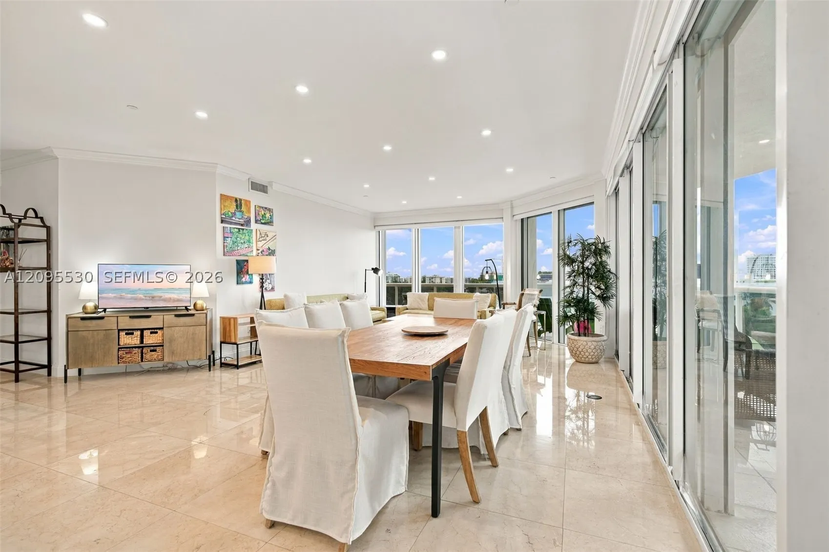 9601 Collins Ave #601