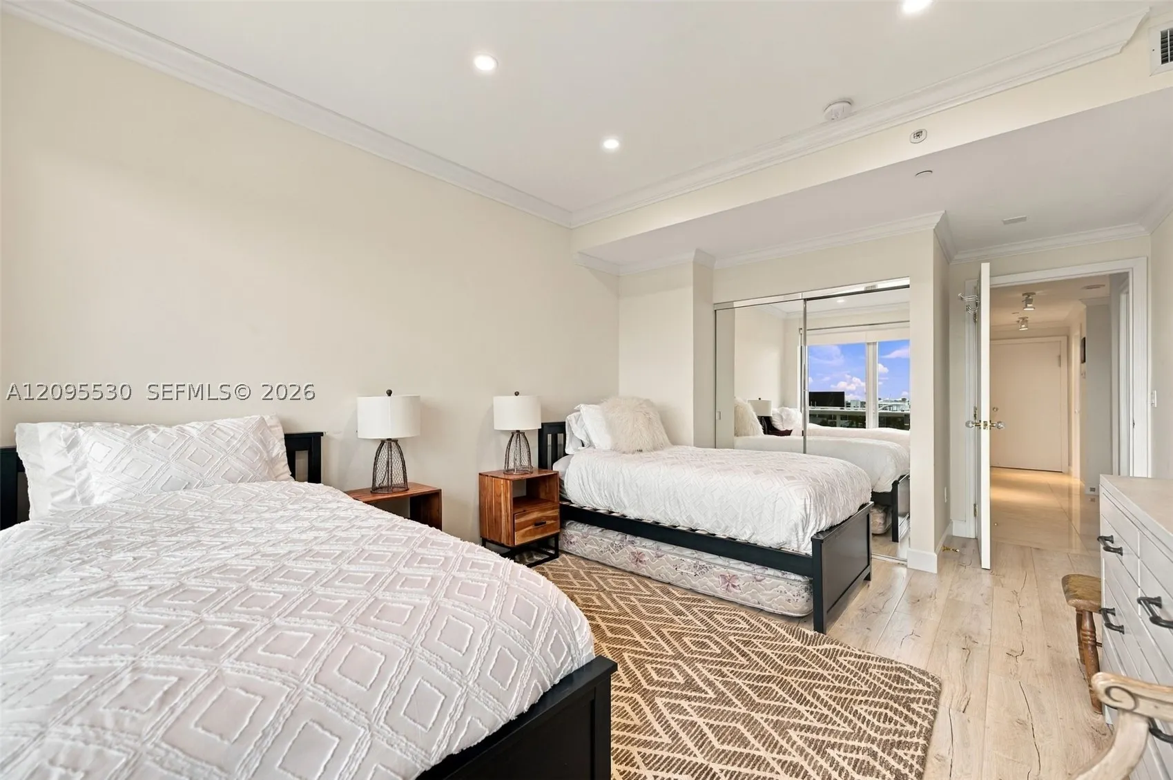9601 Collins Ave #601