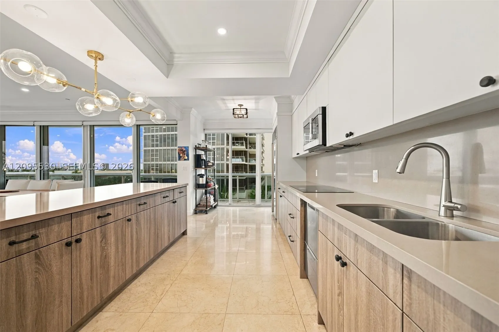 9601 Collins Ave #601
