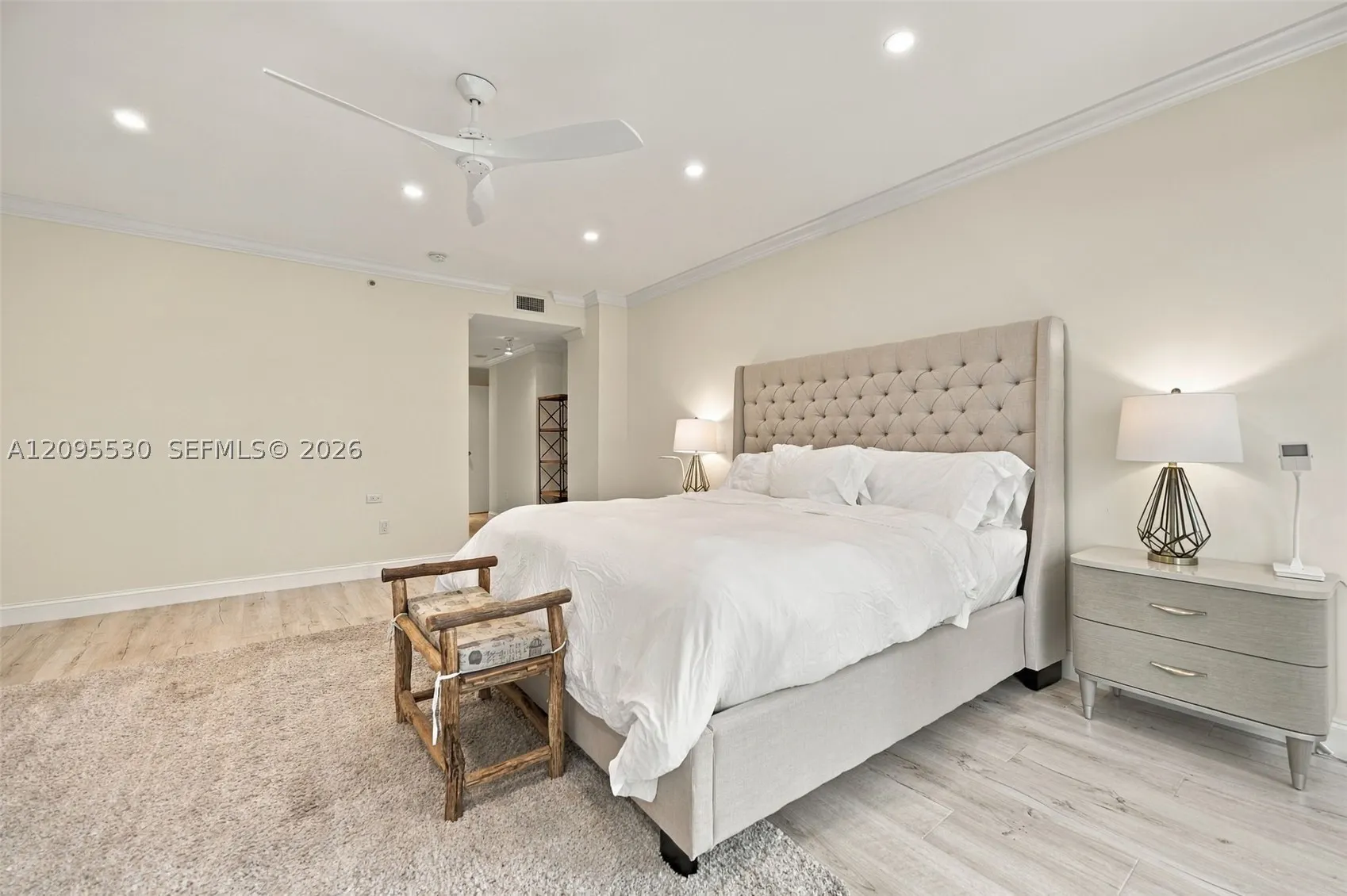 9601 Collins Ave #601