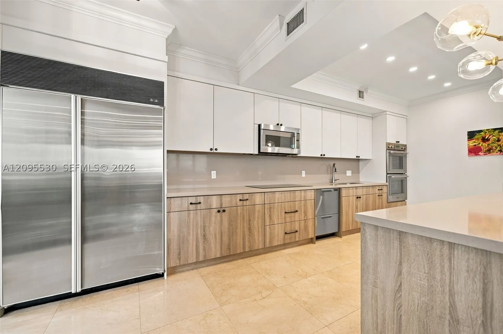 9601 Collins Ave #601