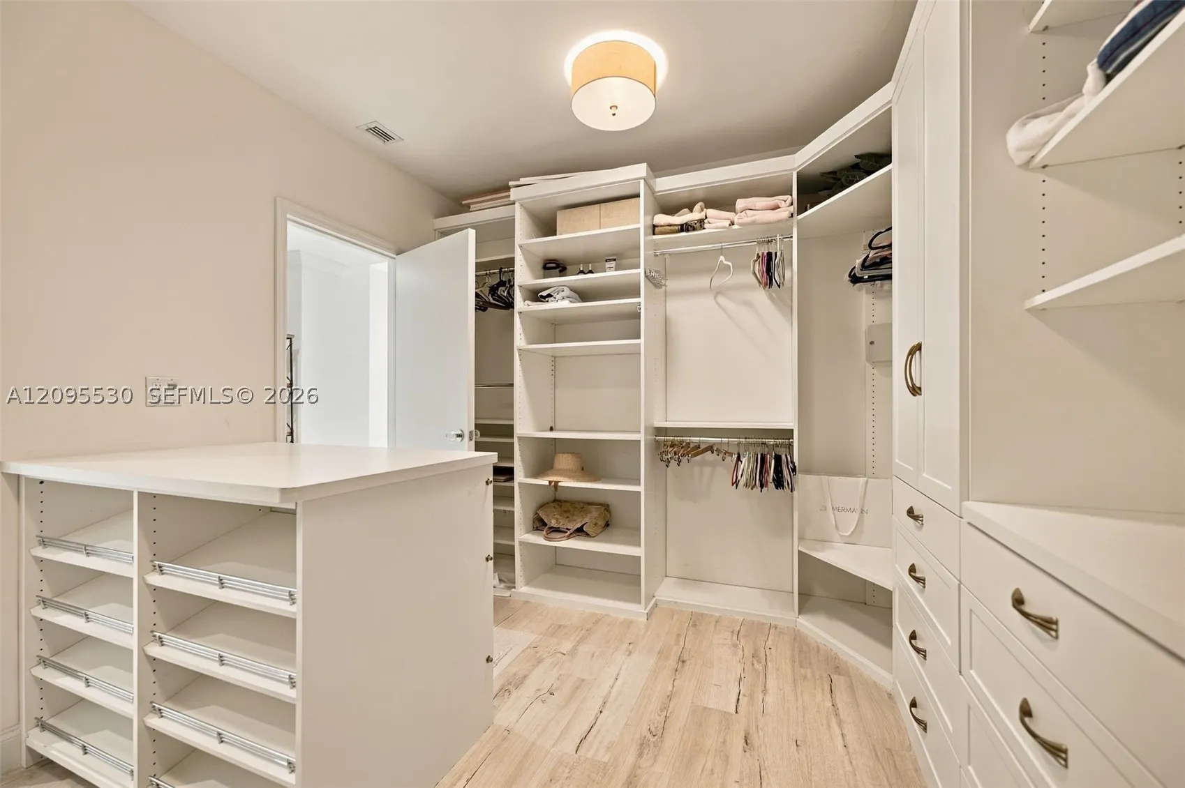 9601 Collins Ave #601