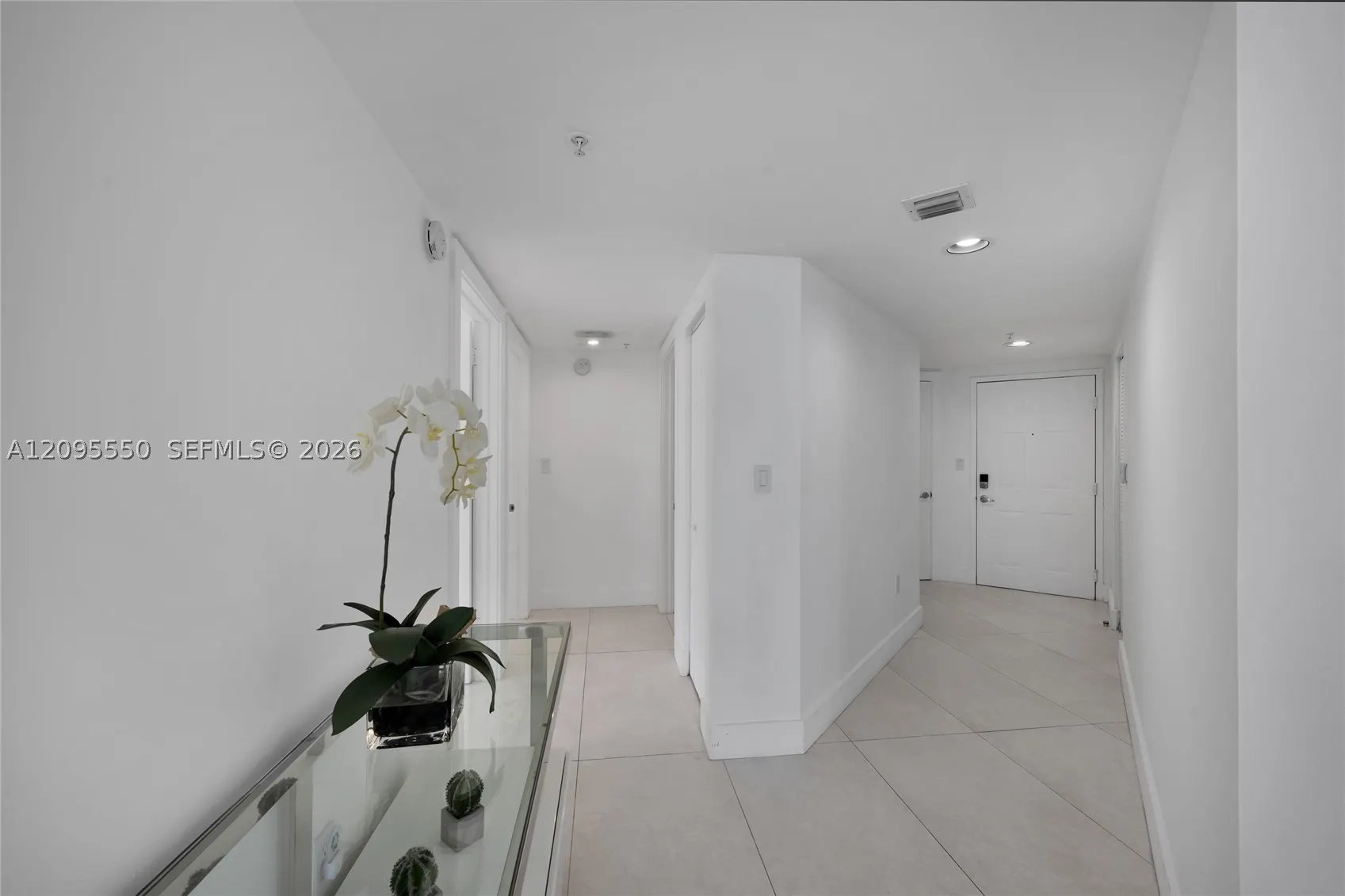 2080 S Ocean Dr #511