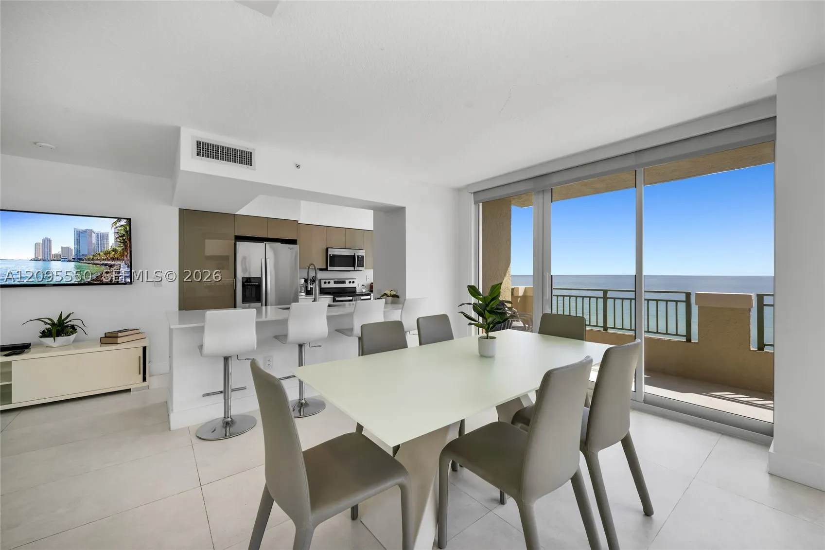 2080 S Ocean Dr #511