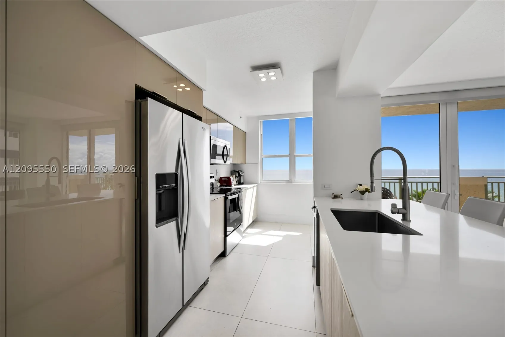 2080 S Ocean Dr #511
