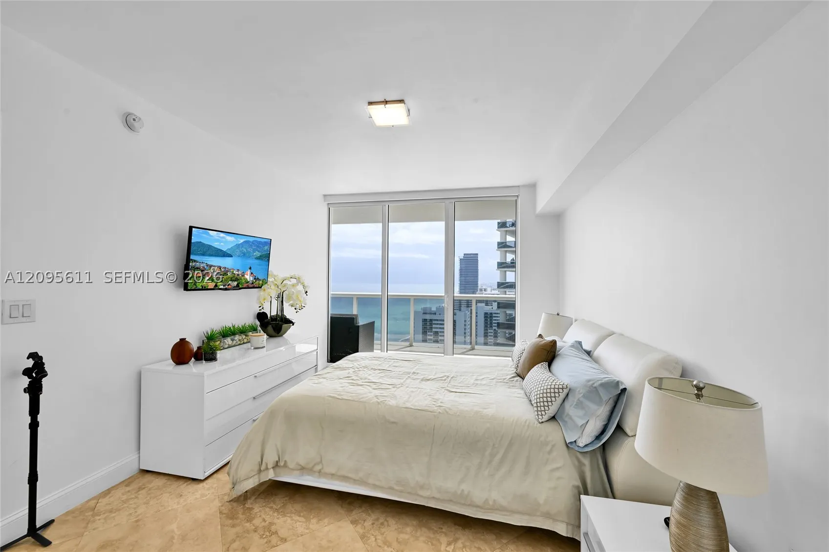 1830 S Ocean Dr #3104