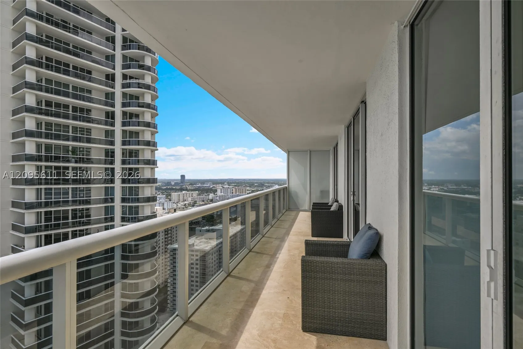 1830 S Ocean Dr #3104
