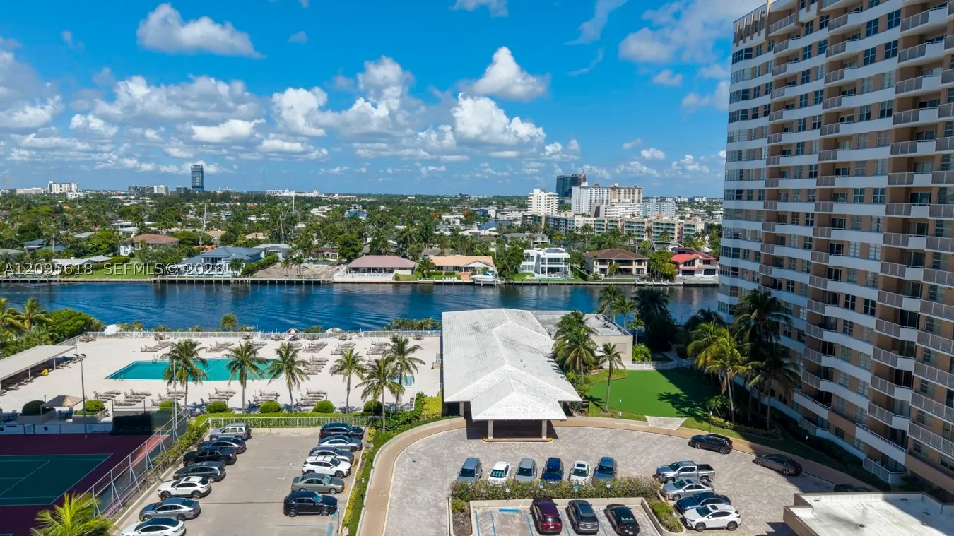 1985 S Ocean Dr #10G