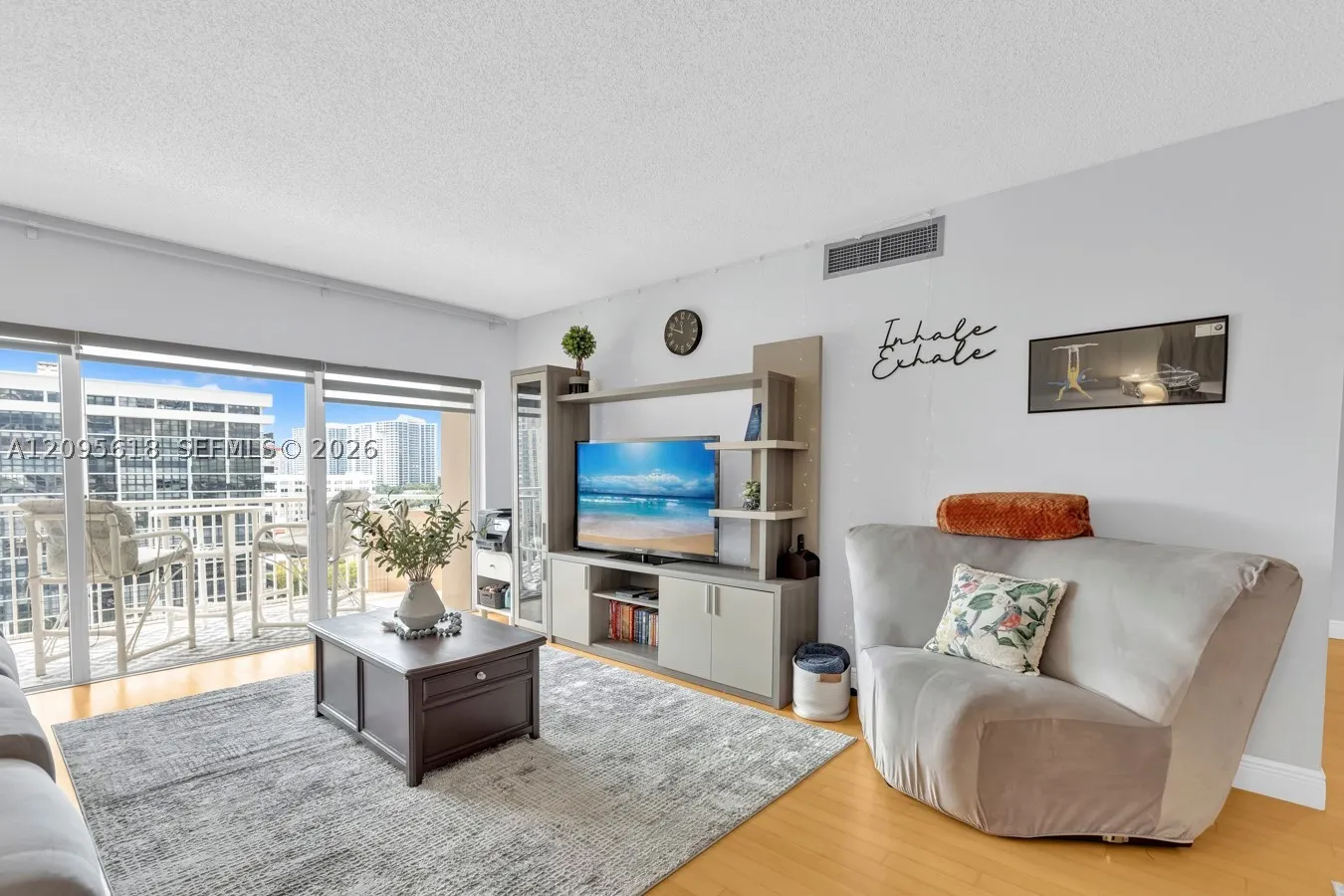 1985 S Ocean Dr #10G