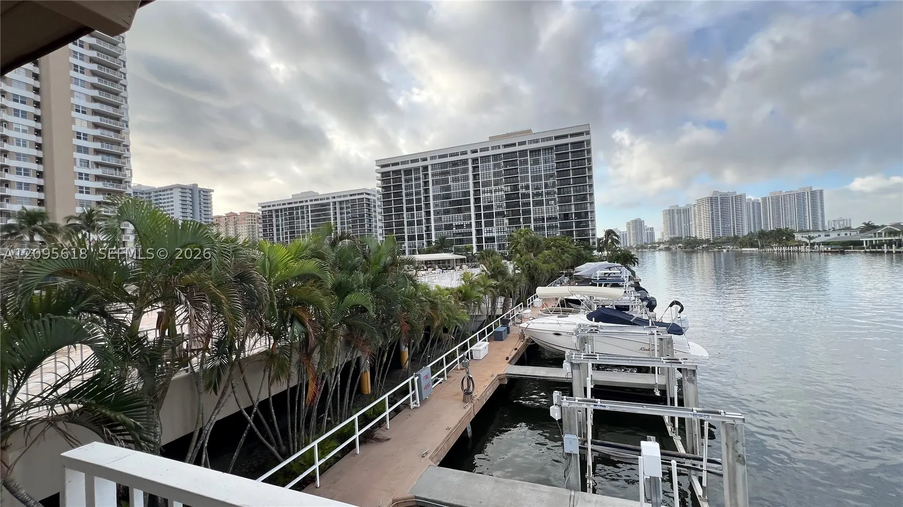 1985 S Ocean Dr #10G