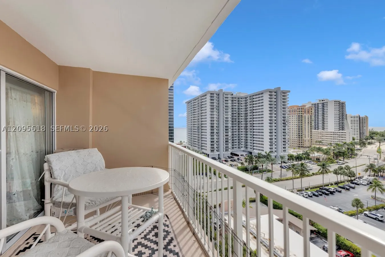 1985 S Ocean Dr #10G