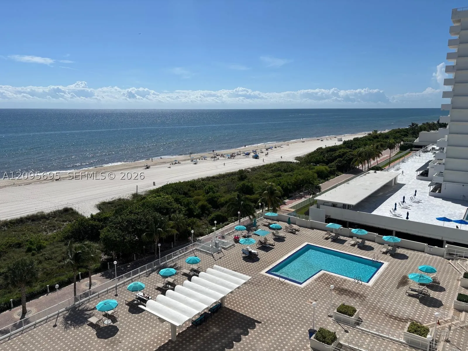 5701 Collins Ave #912