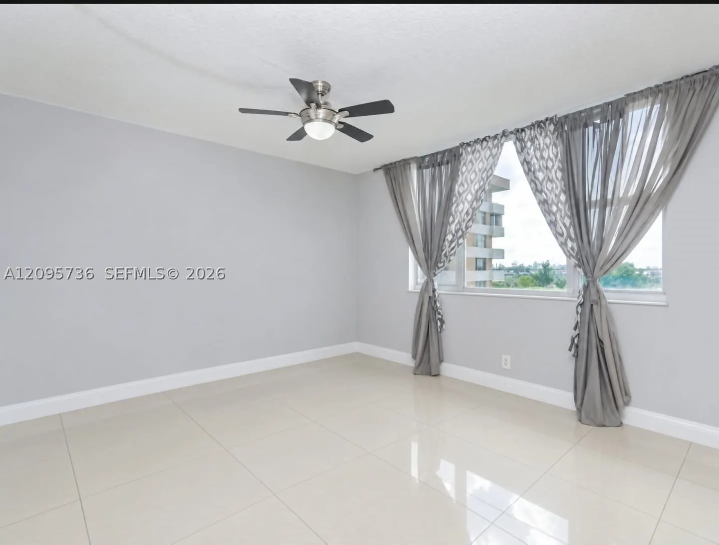4200 Hillcrest Dr #705
