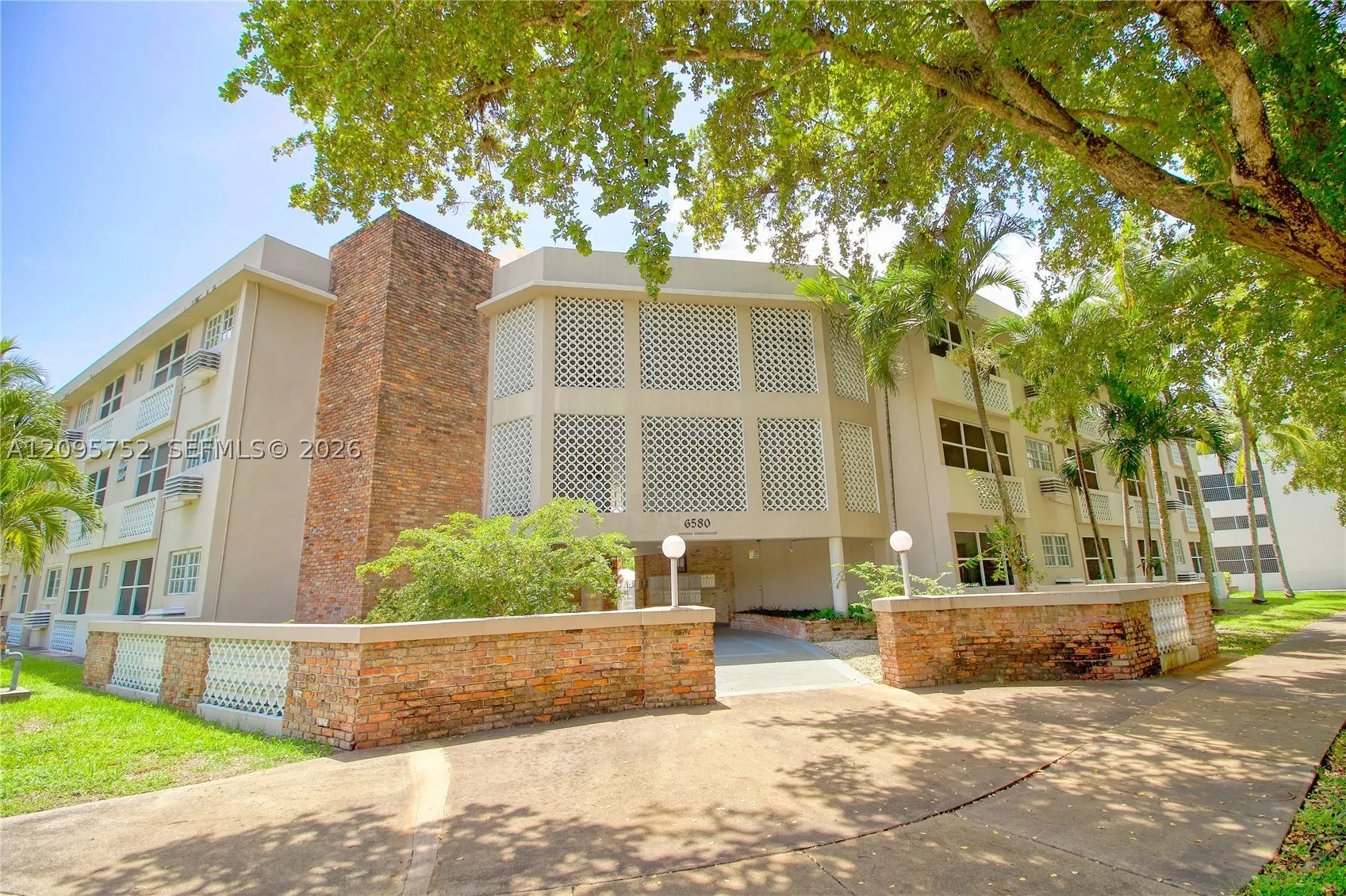 6580 Santona St #A37