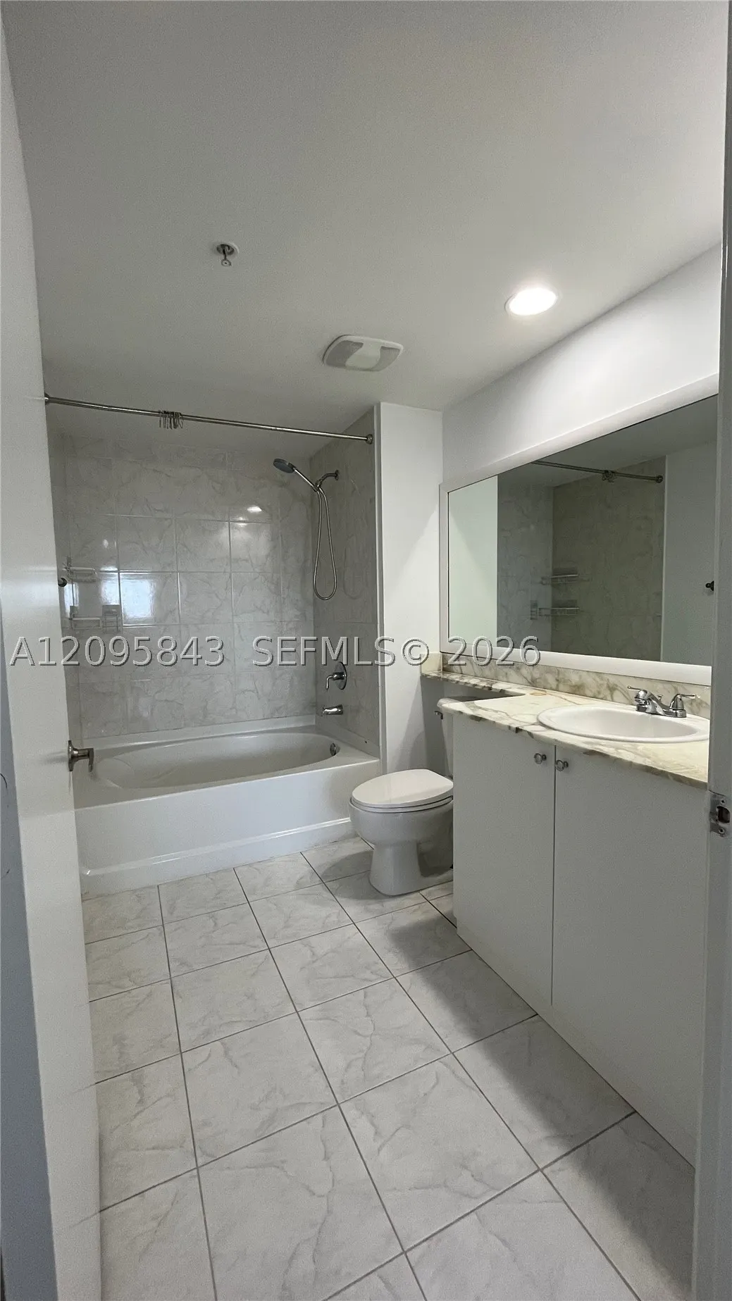 18800 NE 29th Ave #1023