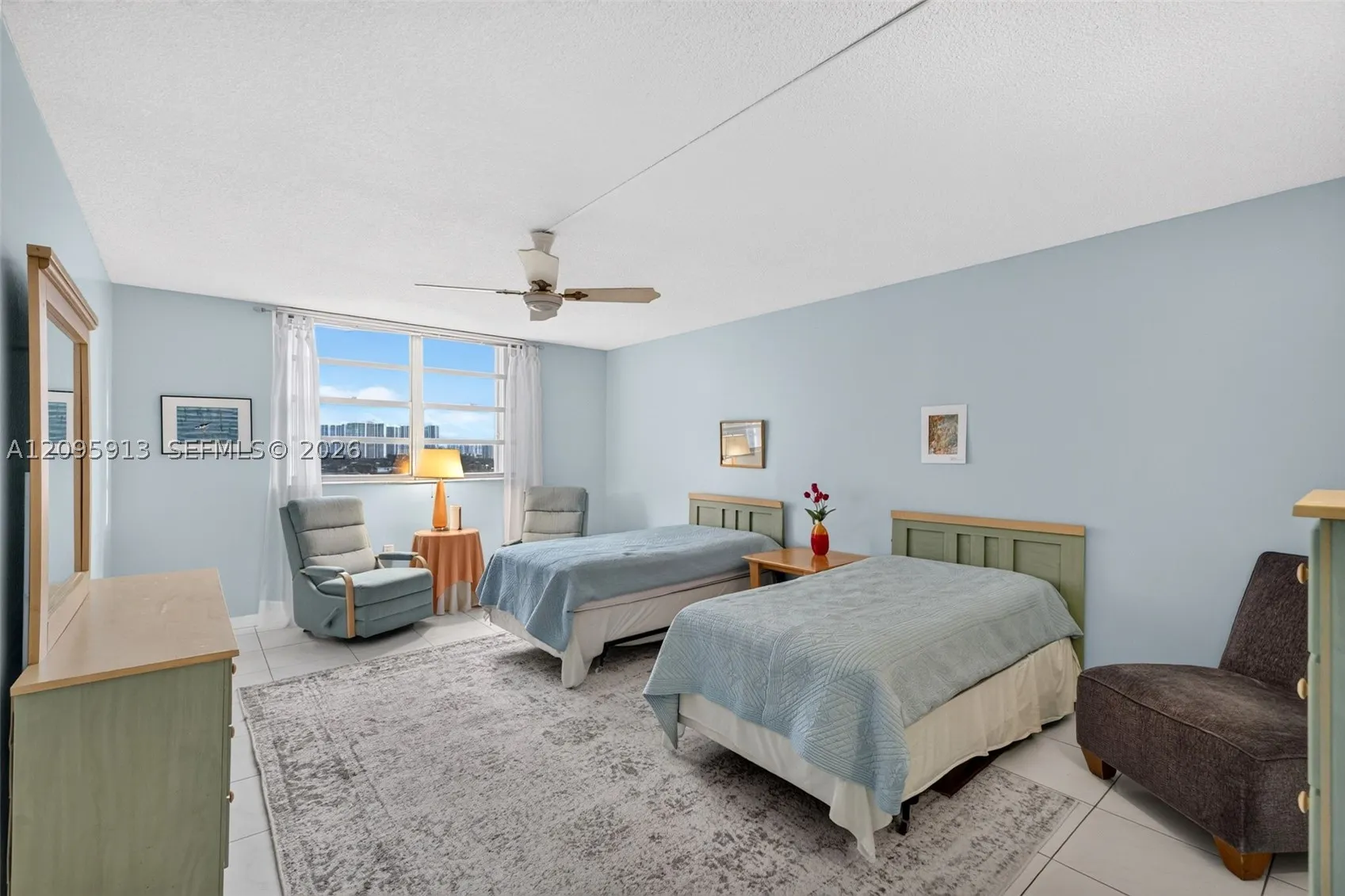 1833 S Ocean Dr #1202
