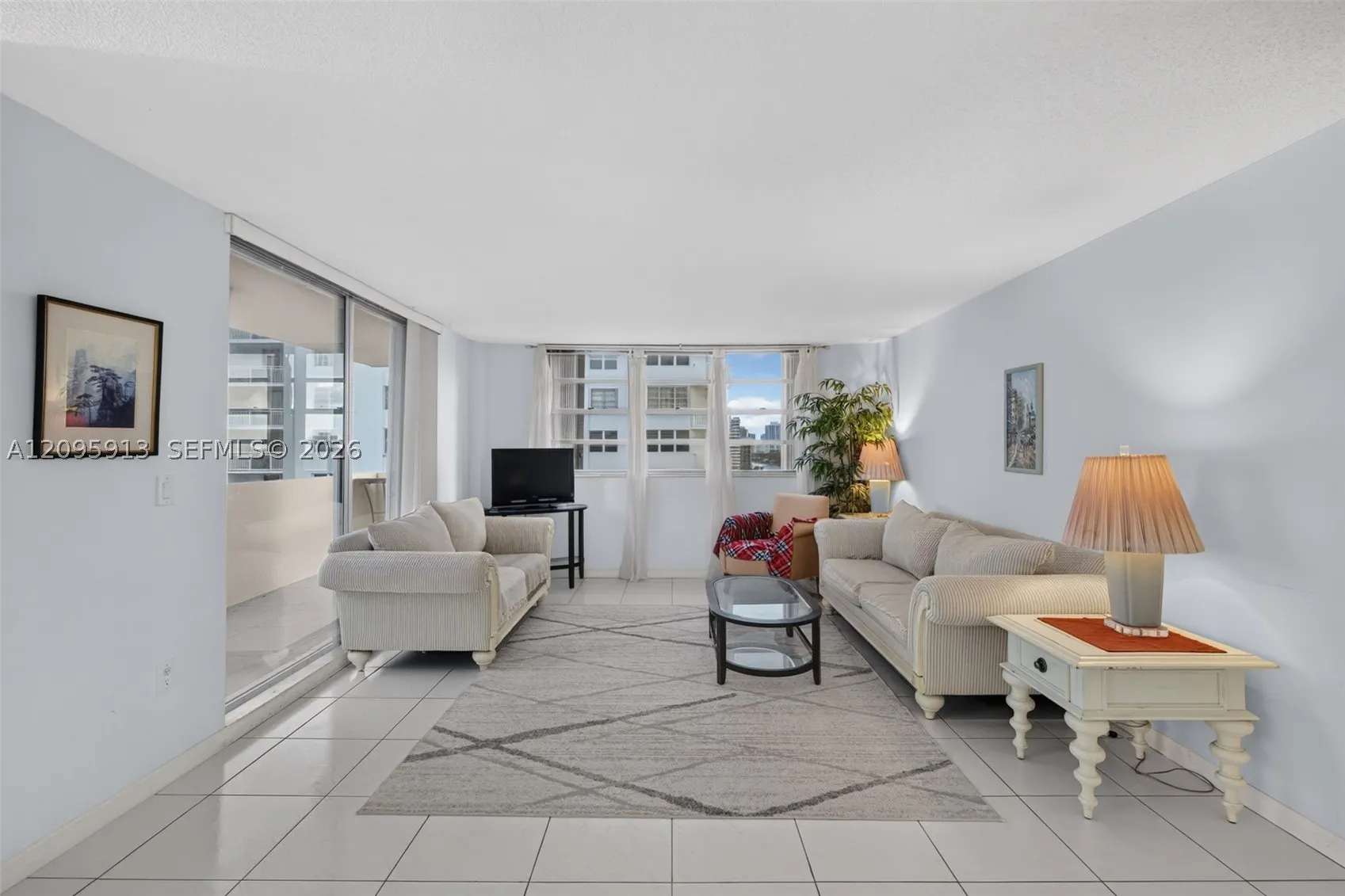 1833 S Ocean Dr #1202