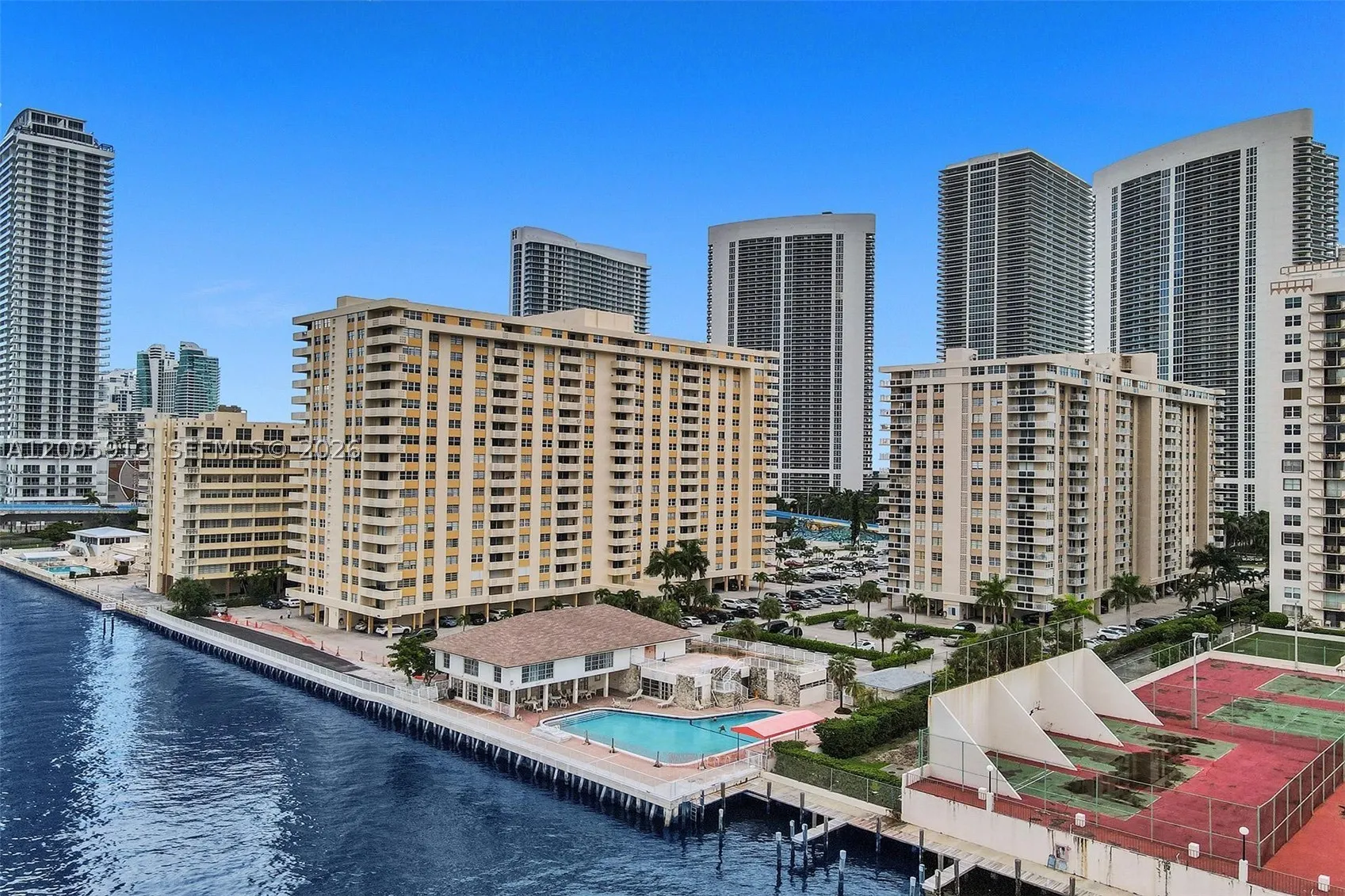 1833 S Ocean Dr #1202