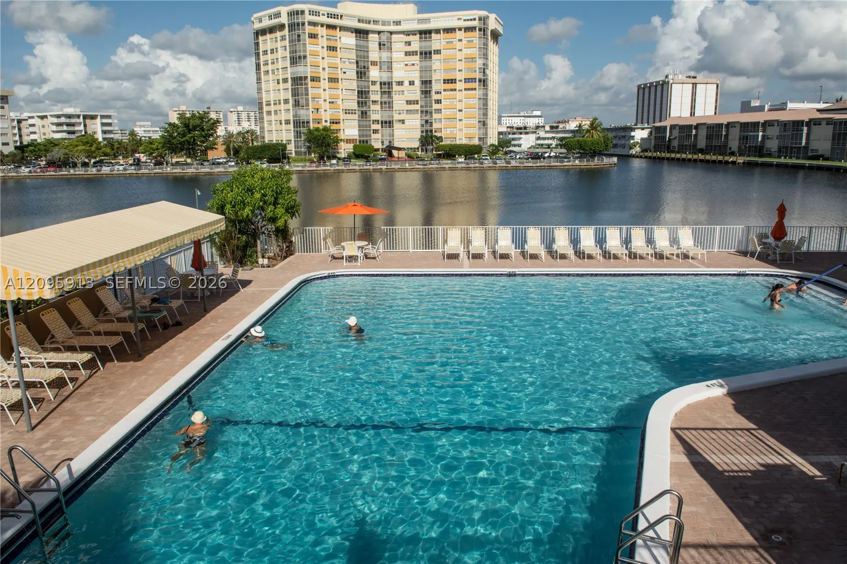1833 S Ocean Dr #1202