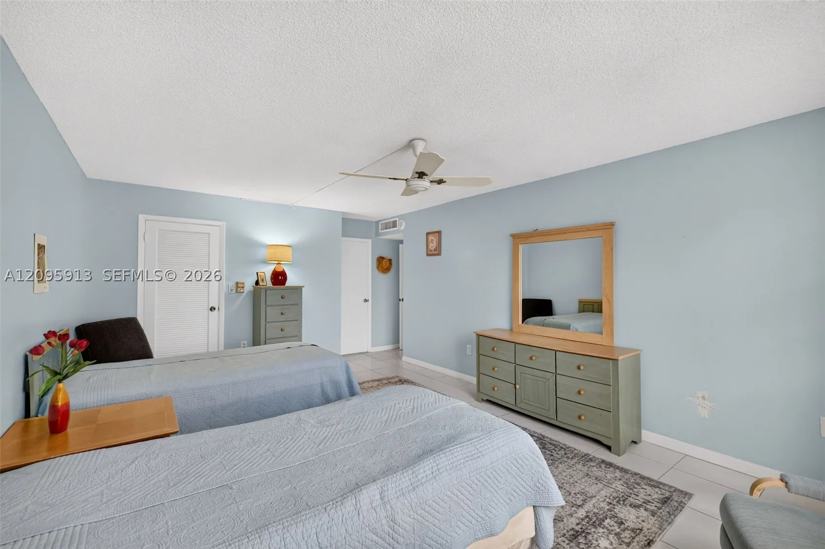 1833 S Ocean Dr #1202