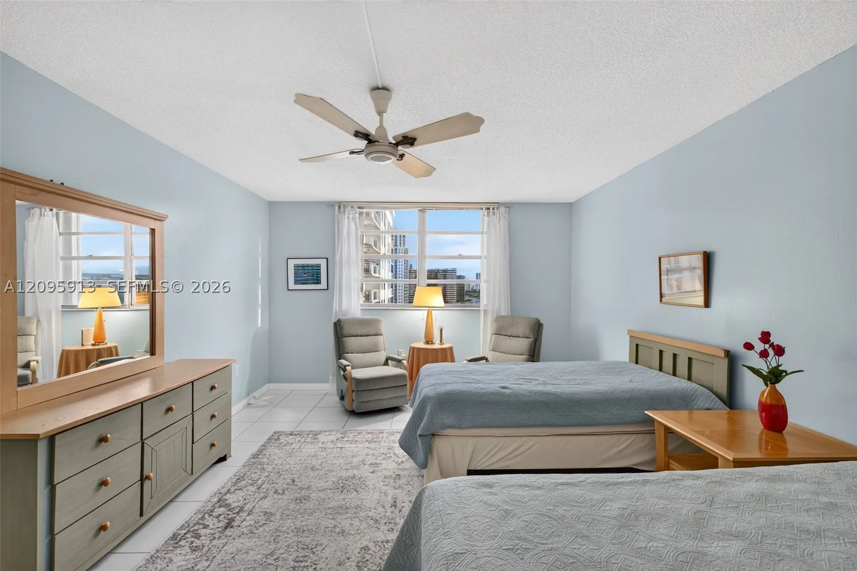 1833 S Ocean Dr #1202