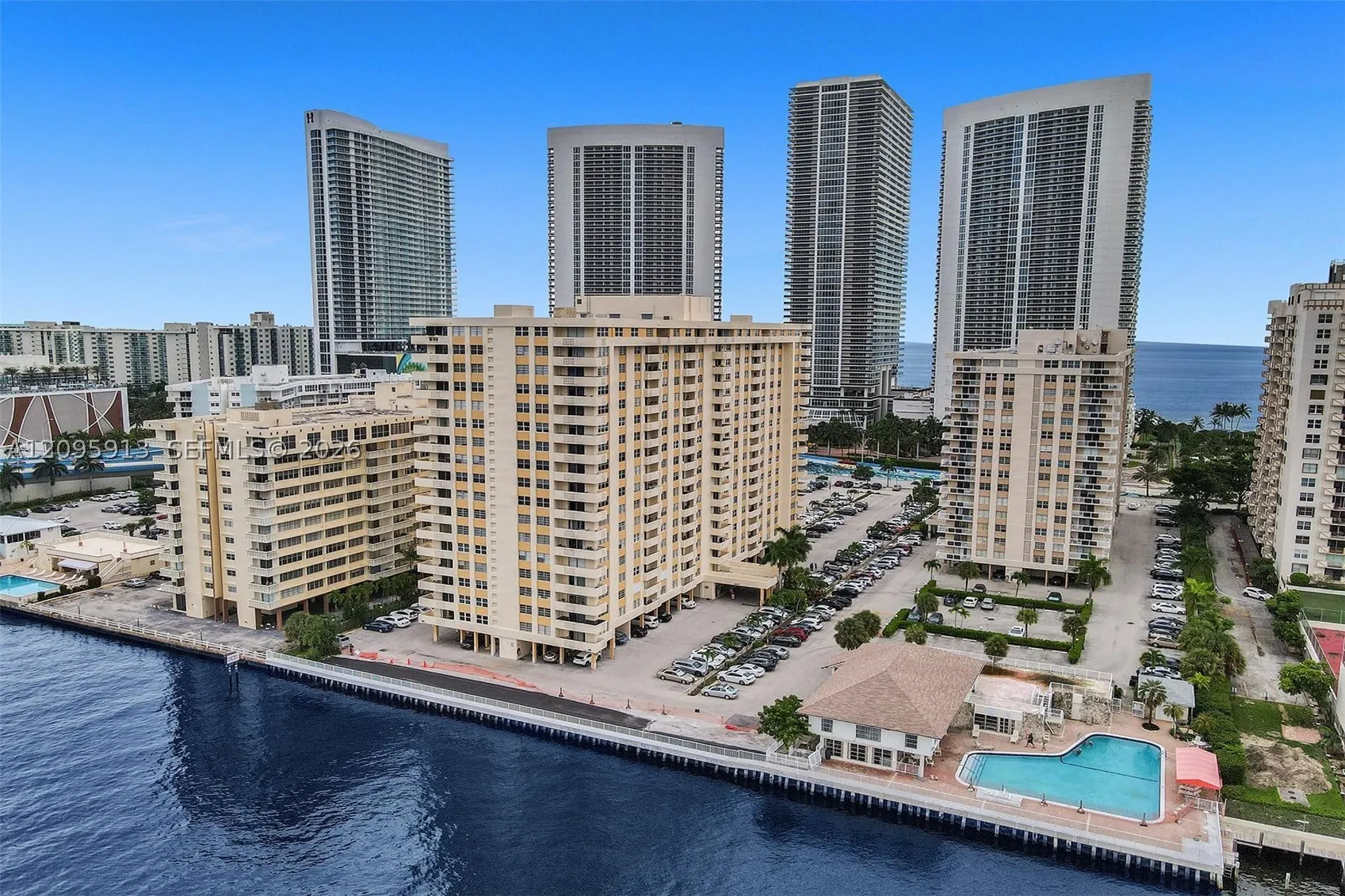 1833 S Ocean Dr #1202