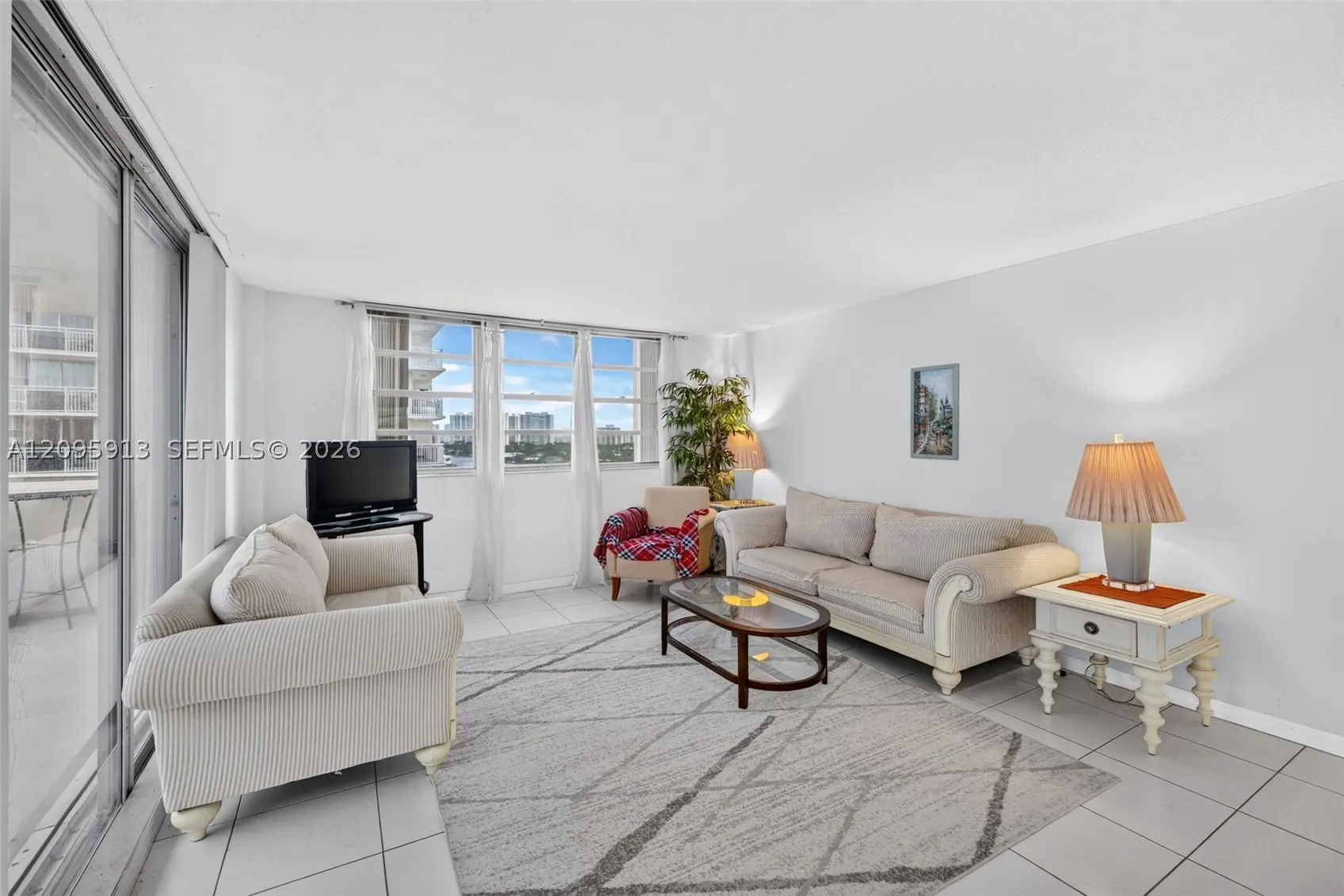 1833 S Ocean Dr #1202